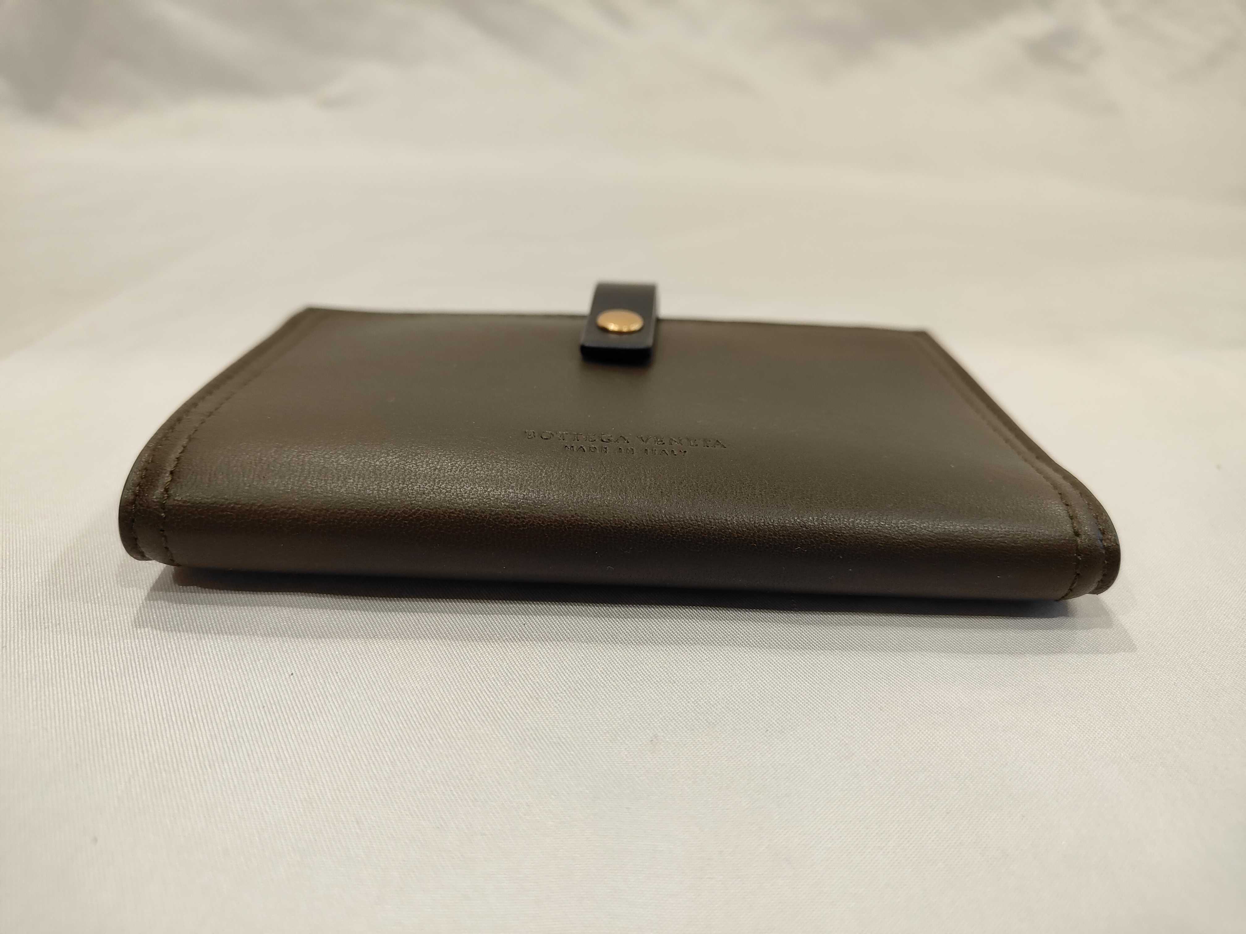 notebook cover, khaki. — view 3