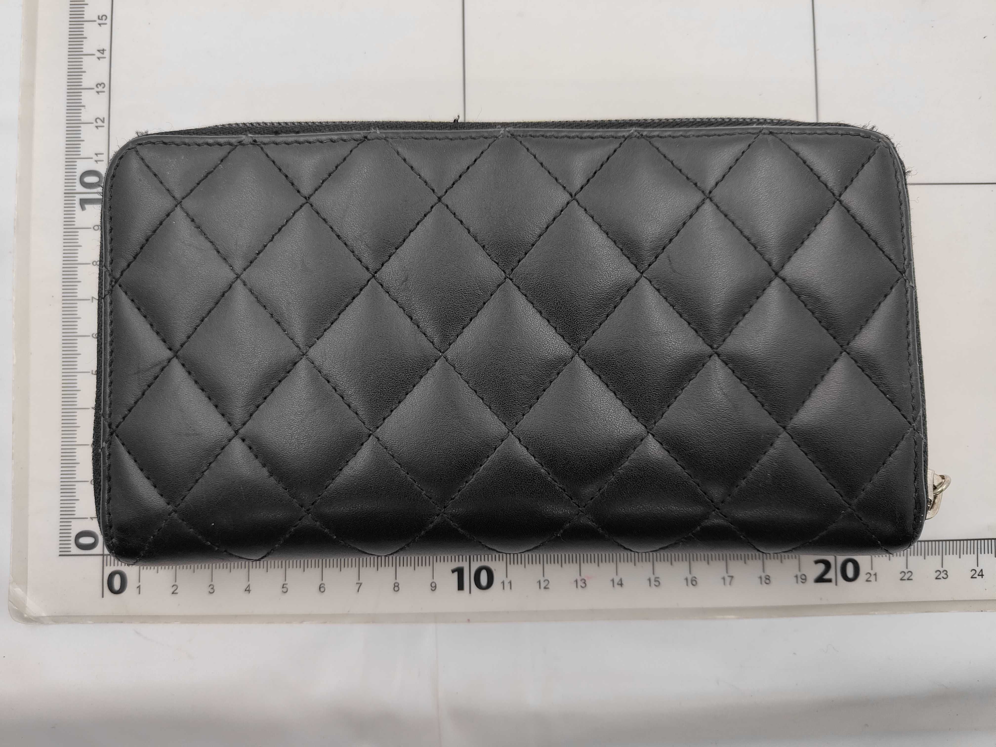 wallet — view 2