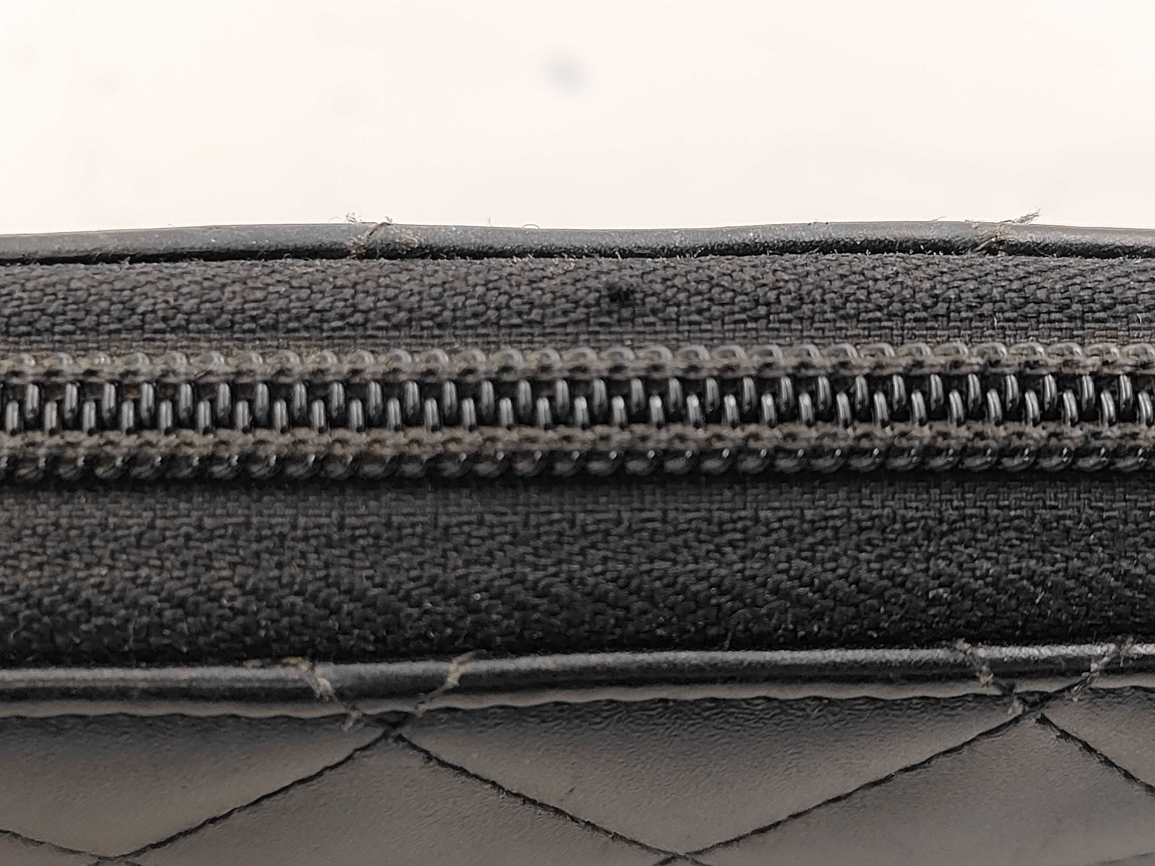 wallet — view 4