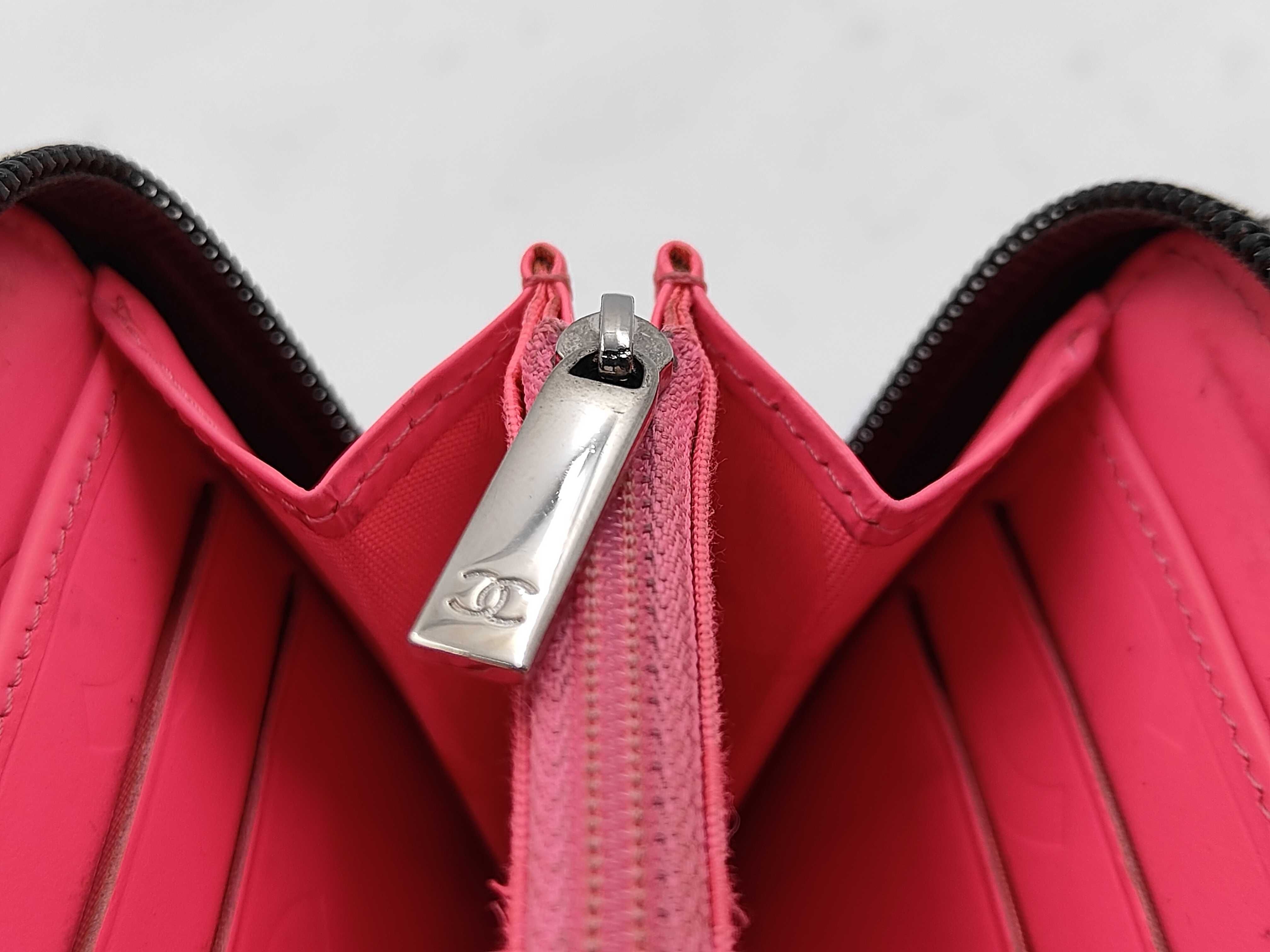 wallet — view 5
