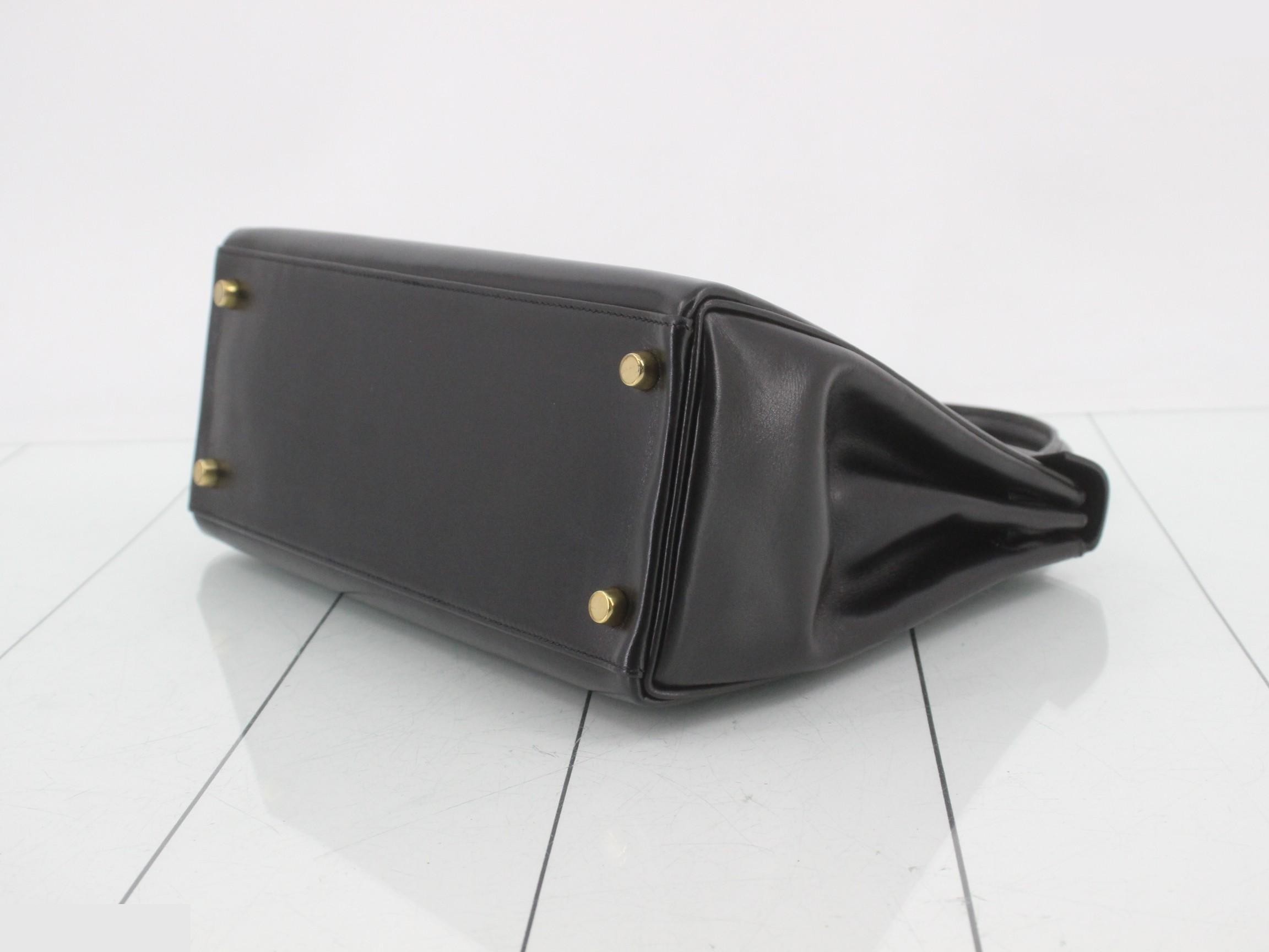 Kelly 28 Box Calf Leather, with W stamp, and shoulder strap. — view 7