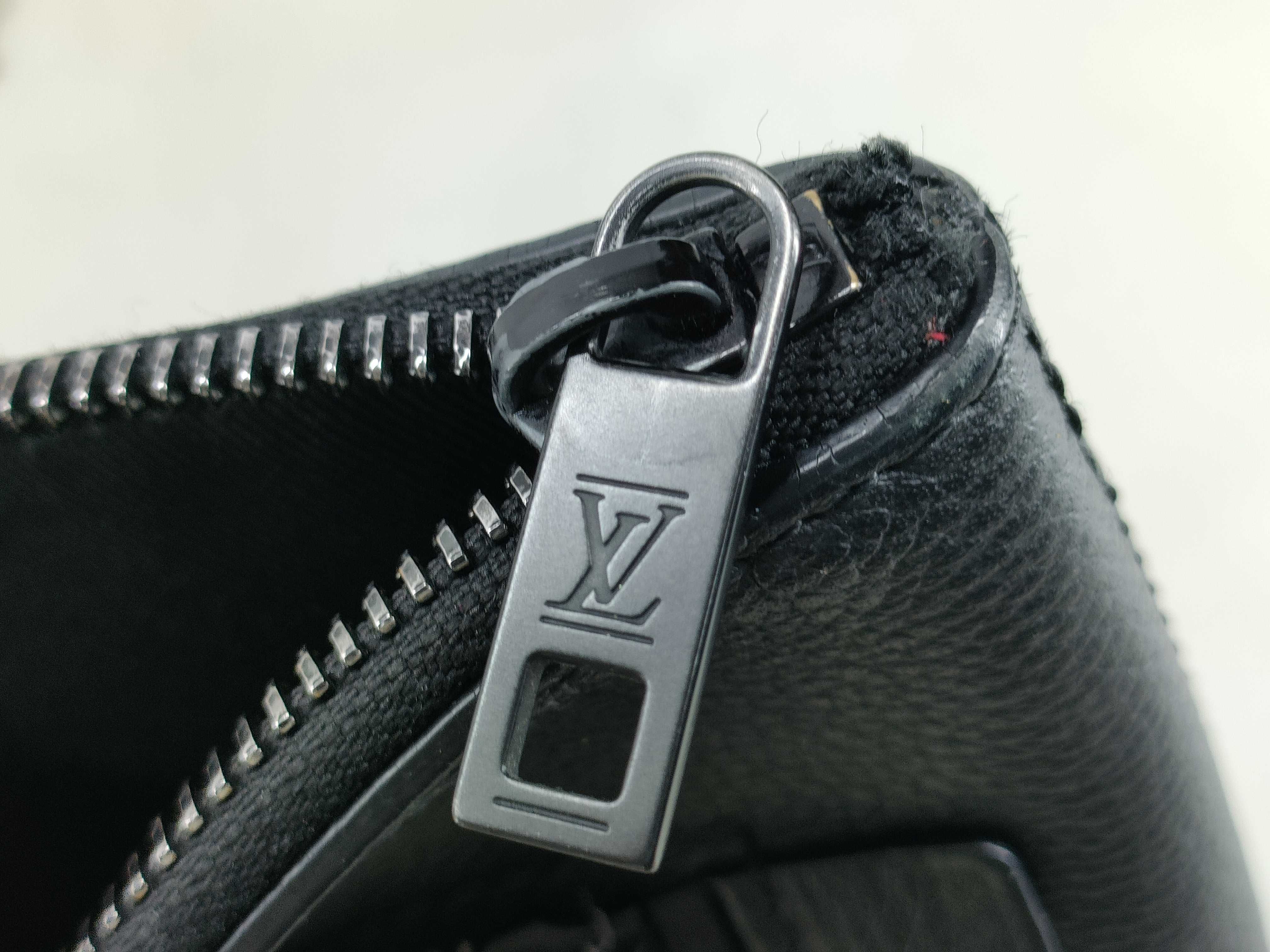 LV Aerogram Pochette iPad M69837 Black (RFID detected) Second Bag — view 12