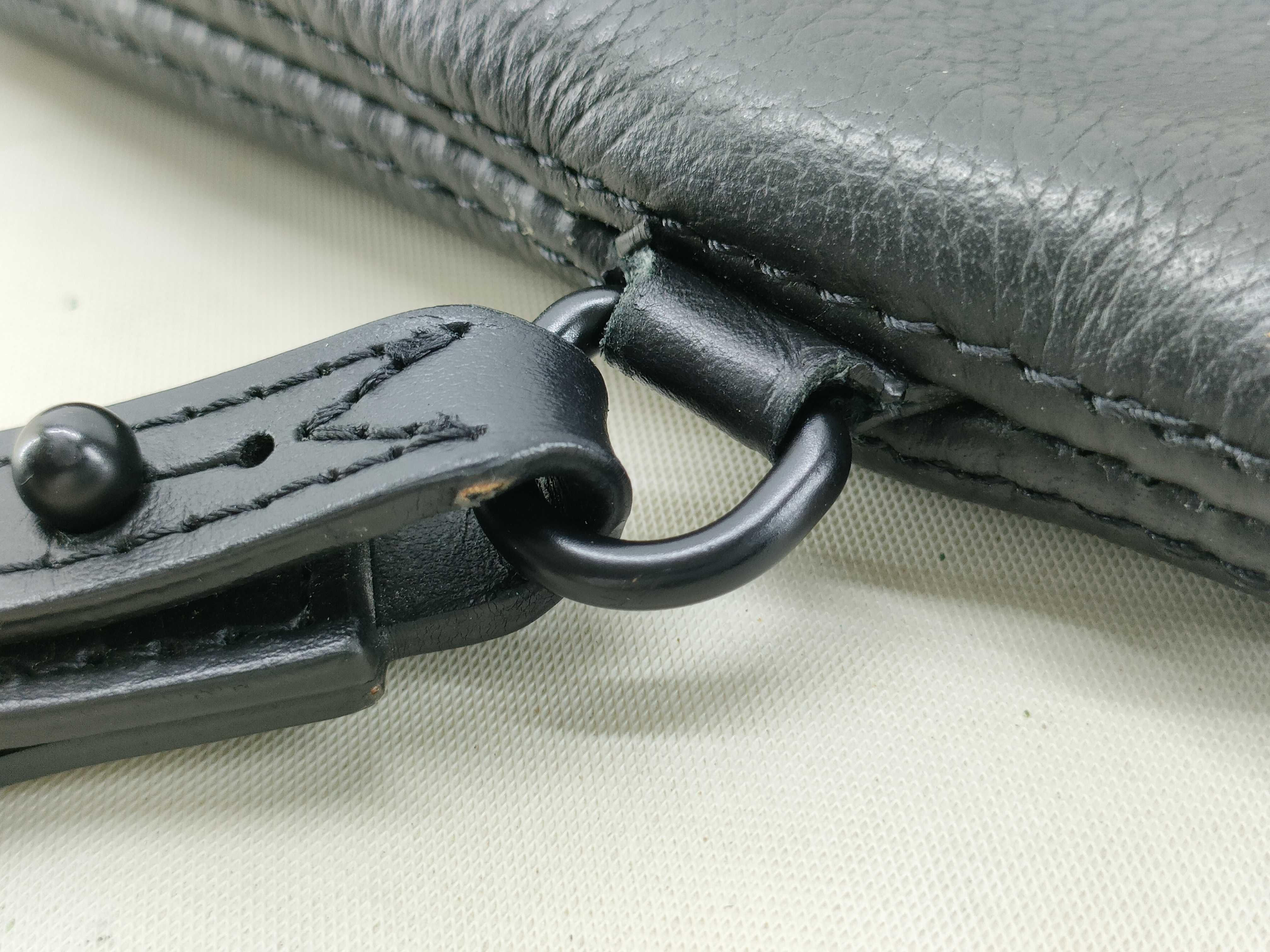 LV Aerogram Pochette iPad M69837 Black (RFID detected) Second Bag — view 6