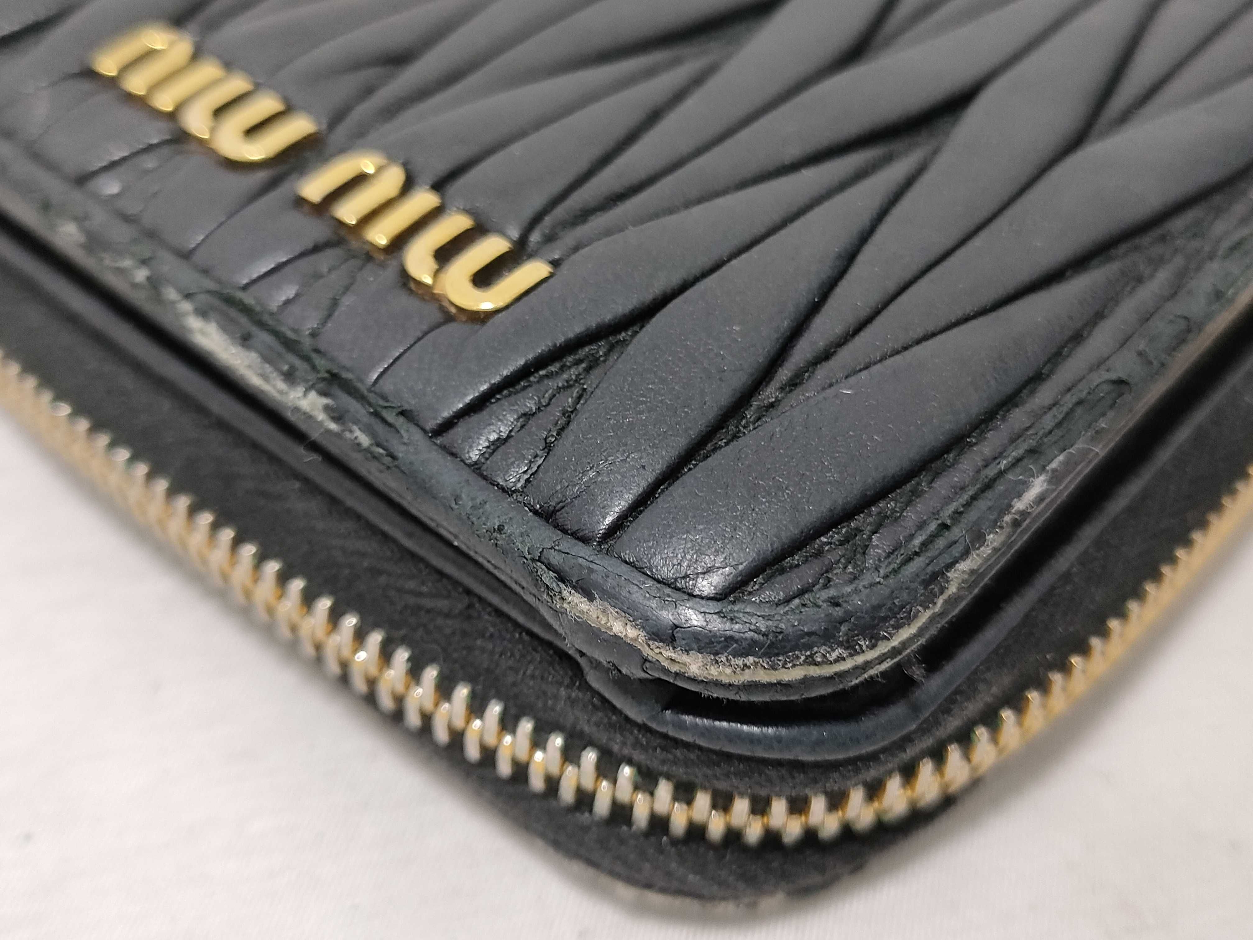 Matelassé Leather Round Zip Bi-fold Wallet — view 14