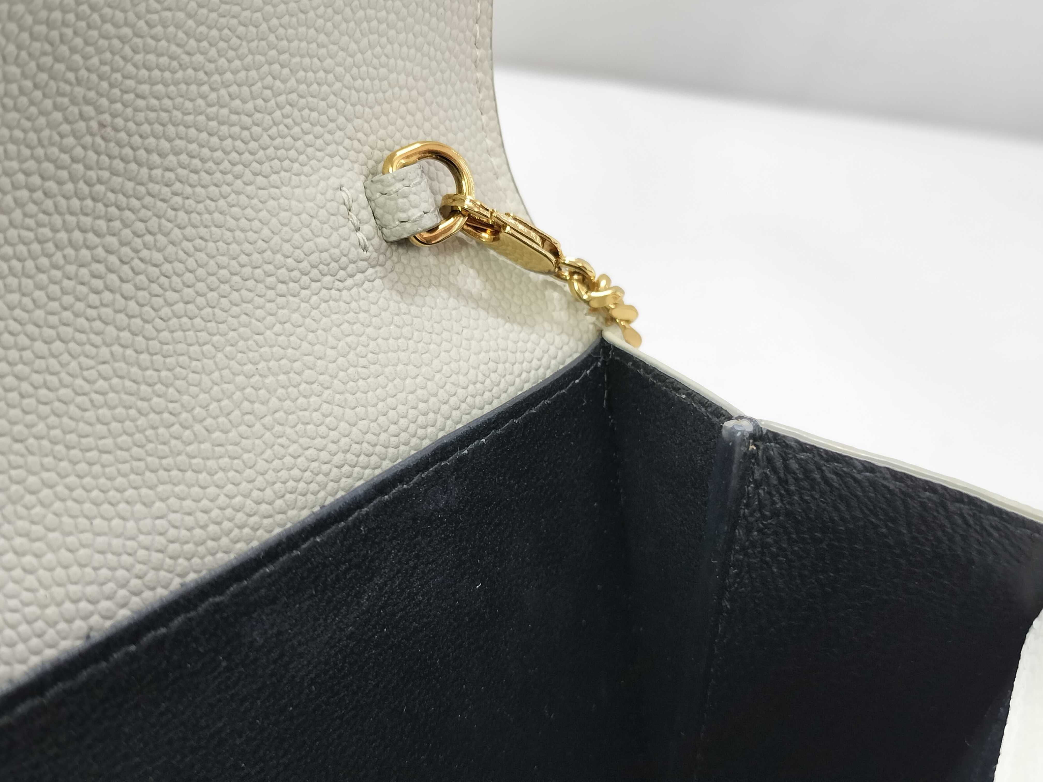 PH- Grain De Poudre Leather WOC Beige Shoulder Bag — view 11