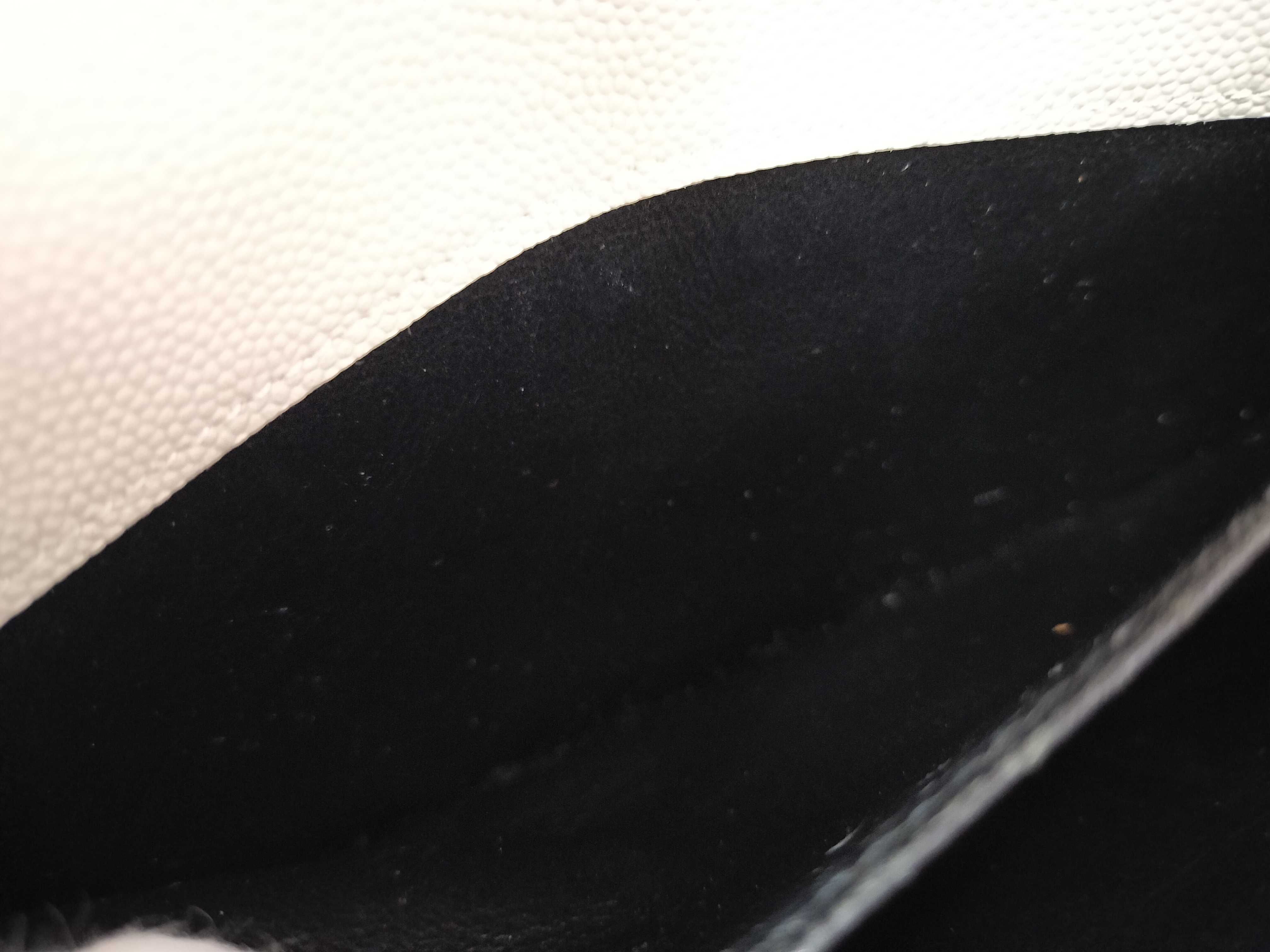 PH- Grain De Poudre Leather WOC Beige Shoulder Bag — view 9