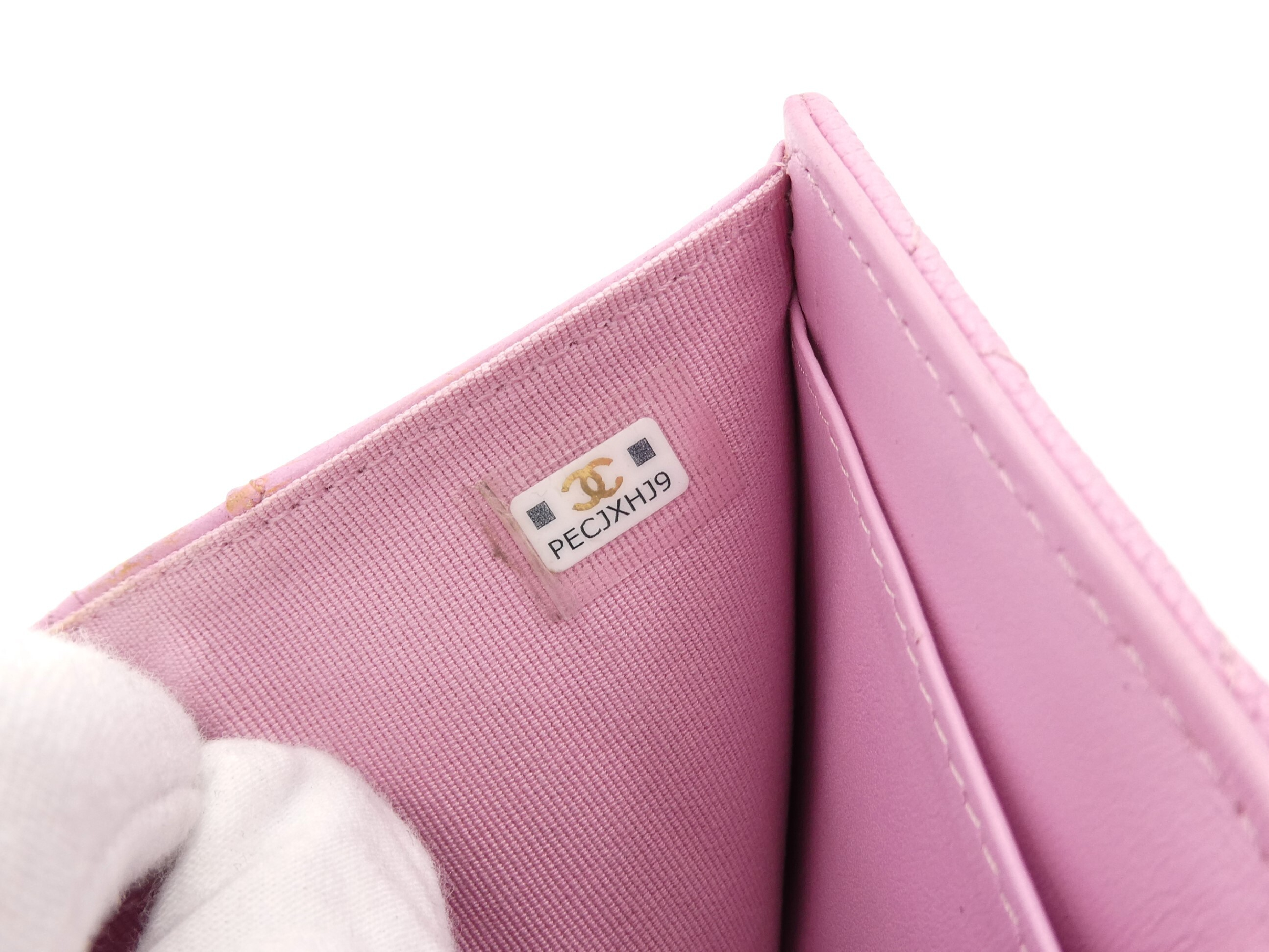 Matelassé Caviar Skin Coco Mark Tri-fold Wallet — view 9
