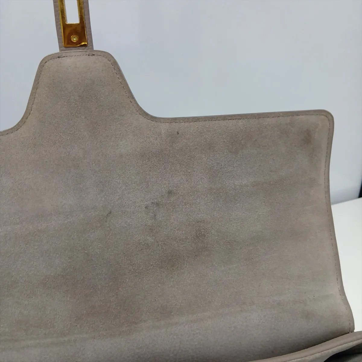 Soft 16-Case Medium Leather Shoulder Bag, Gray — view 11