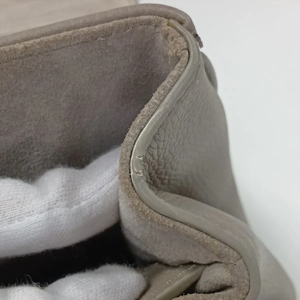 Soft 16-Case Medium Leather Shoulder Bag, Gray — view 12