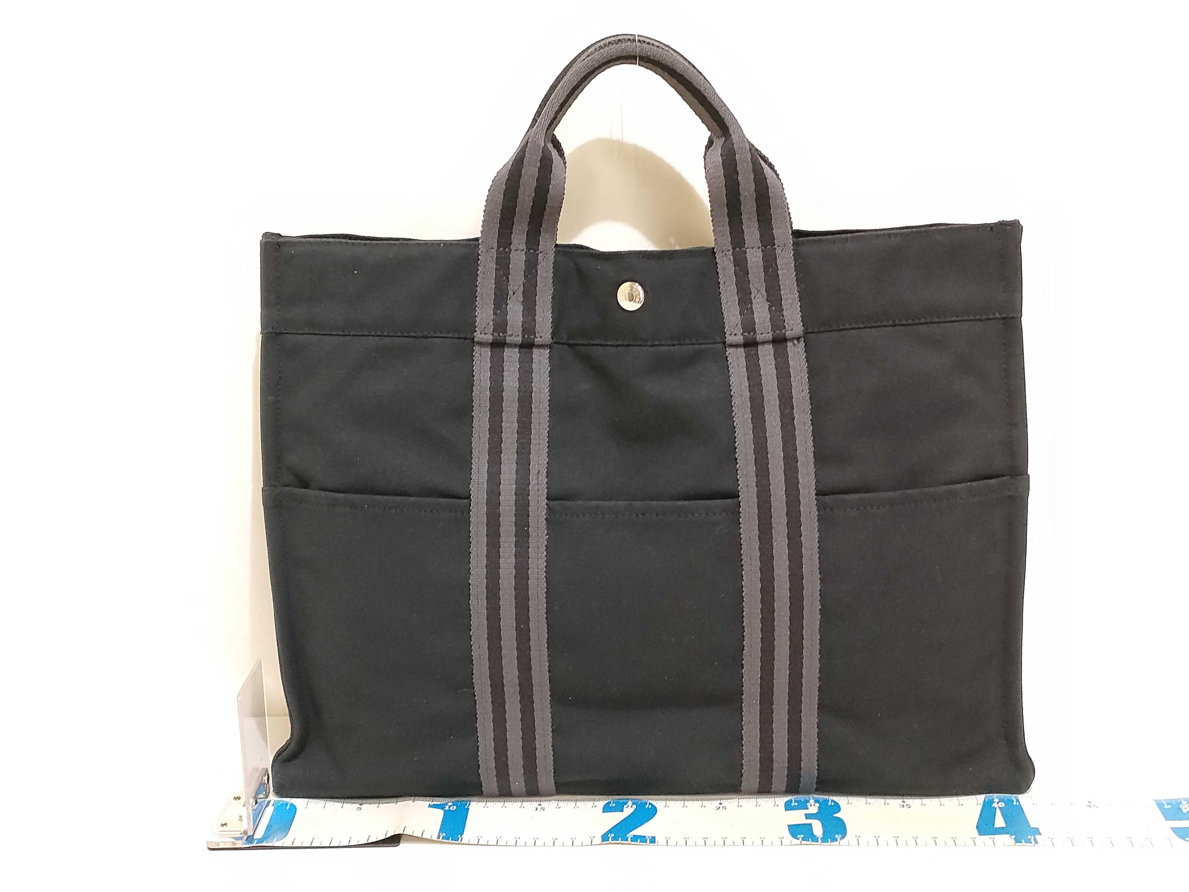 Fourre-Tout MM Black Tote Bag — view 2