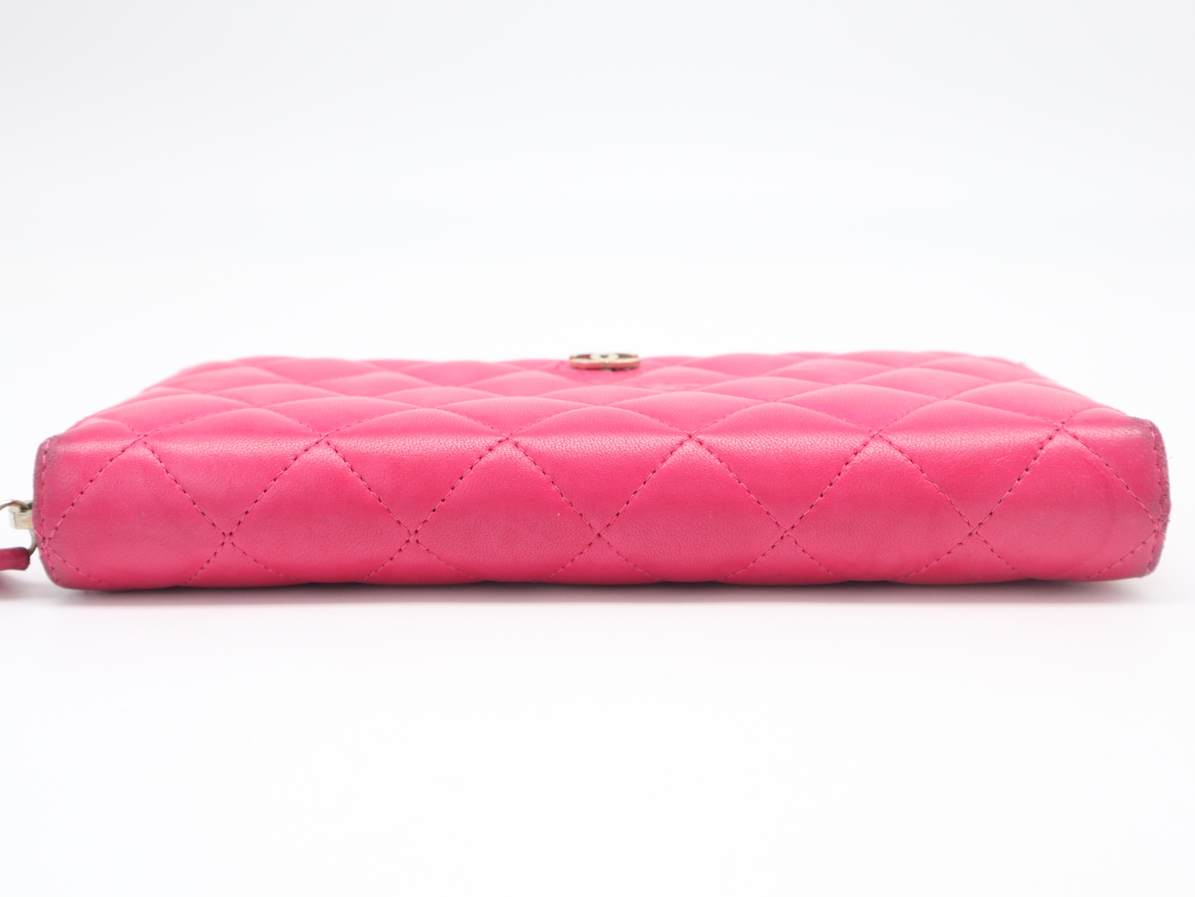Lambskin Matelassé Round Zip Wallet with Gold Hardware, Pink, Seal, 21692315 — view 4