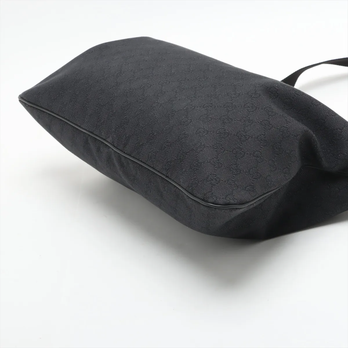 GG Canvas Shoulder Bag Black 190628 Outlet — view 3