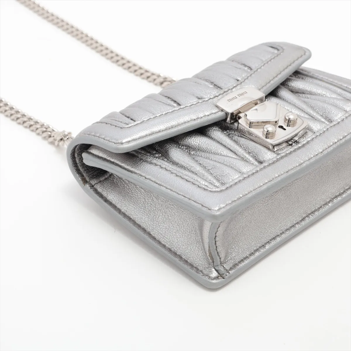 Matelassé Leather Chain Wallet, Silver — view 4