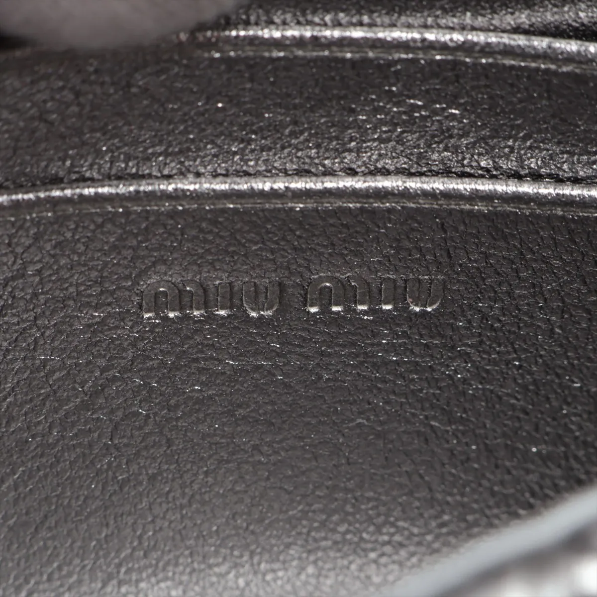 Matelassé Leather Chain Wallet, Silver — view 7