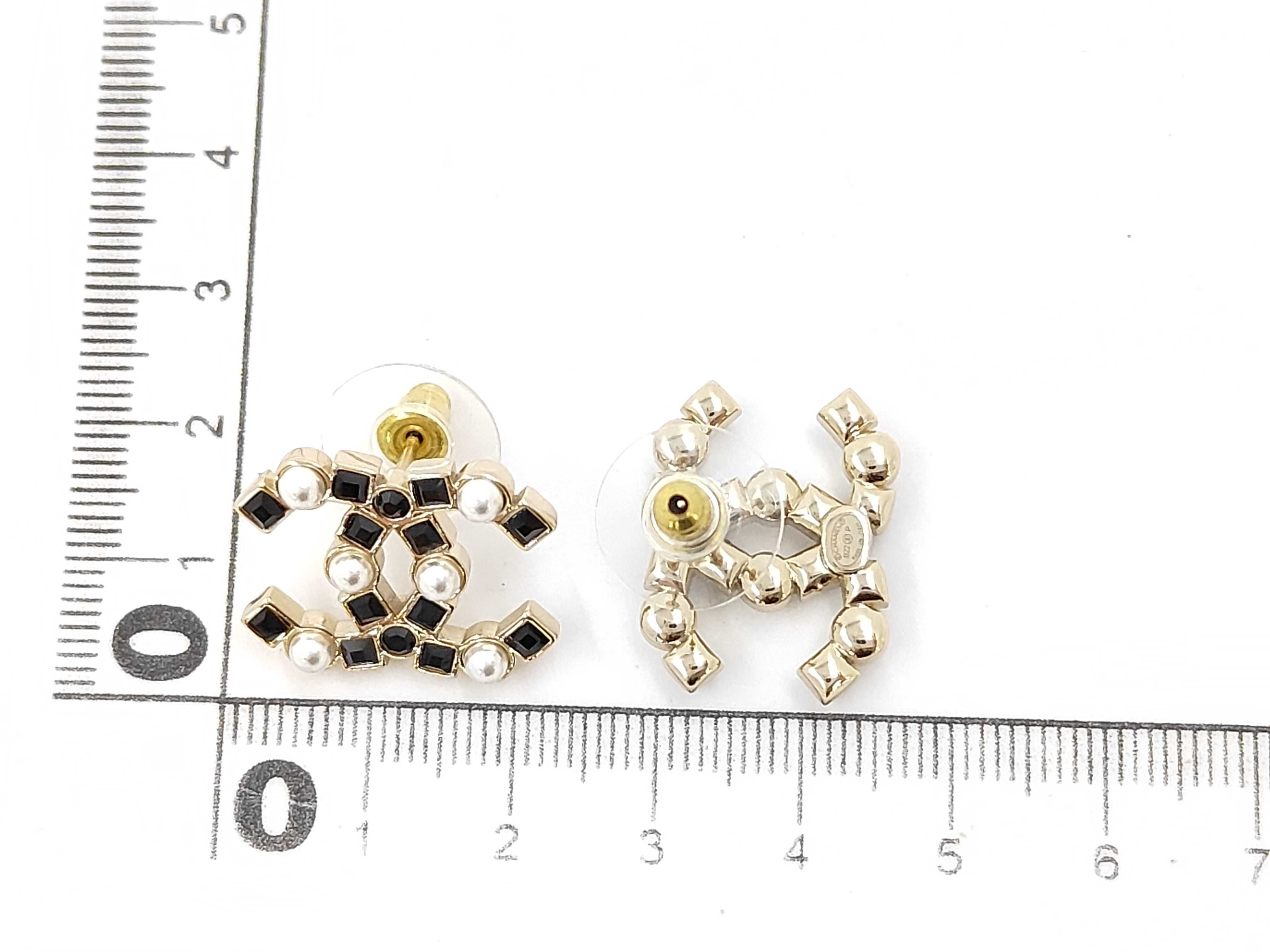 Coco Mark Earrings B22P Earrings — view 6
