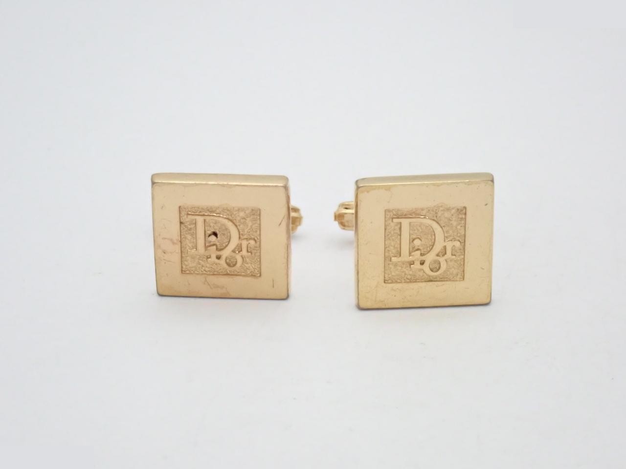 Other lines: Small items, accessories, cufflinks, tie clips
