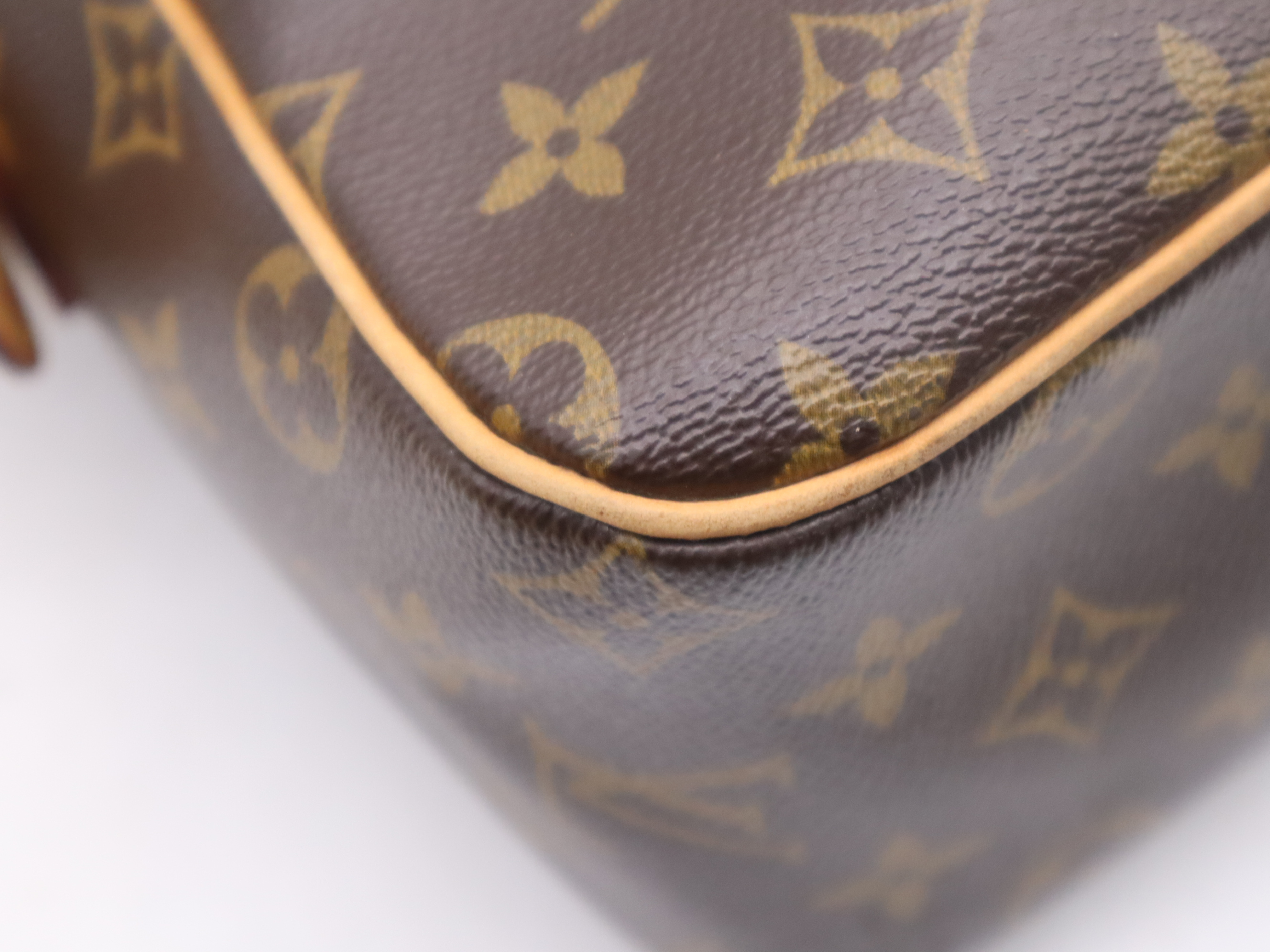 M51163 Monogram Viva Cite GM Shoulder Bag with Dust Bag — view 11