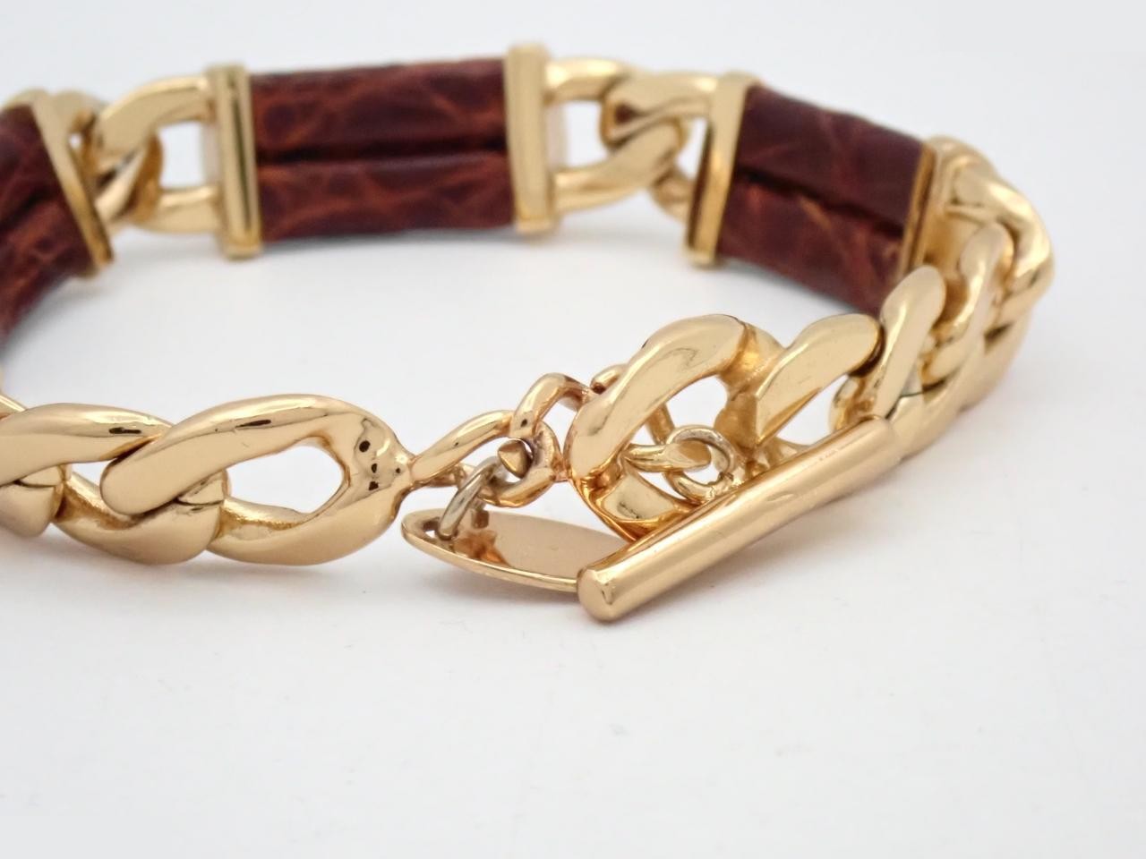 crocodile leather gold bracelet, with box, wrist size approximately 18cm. — view 3