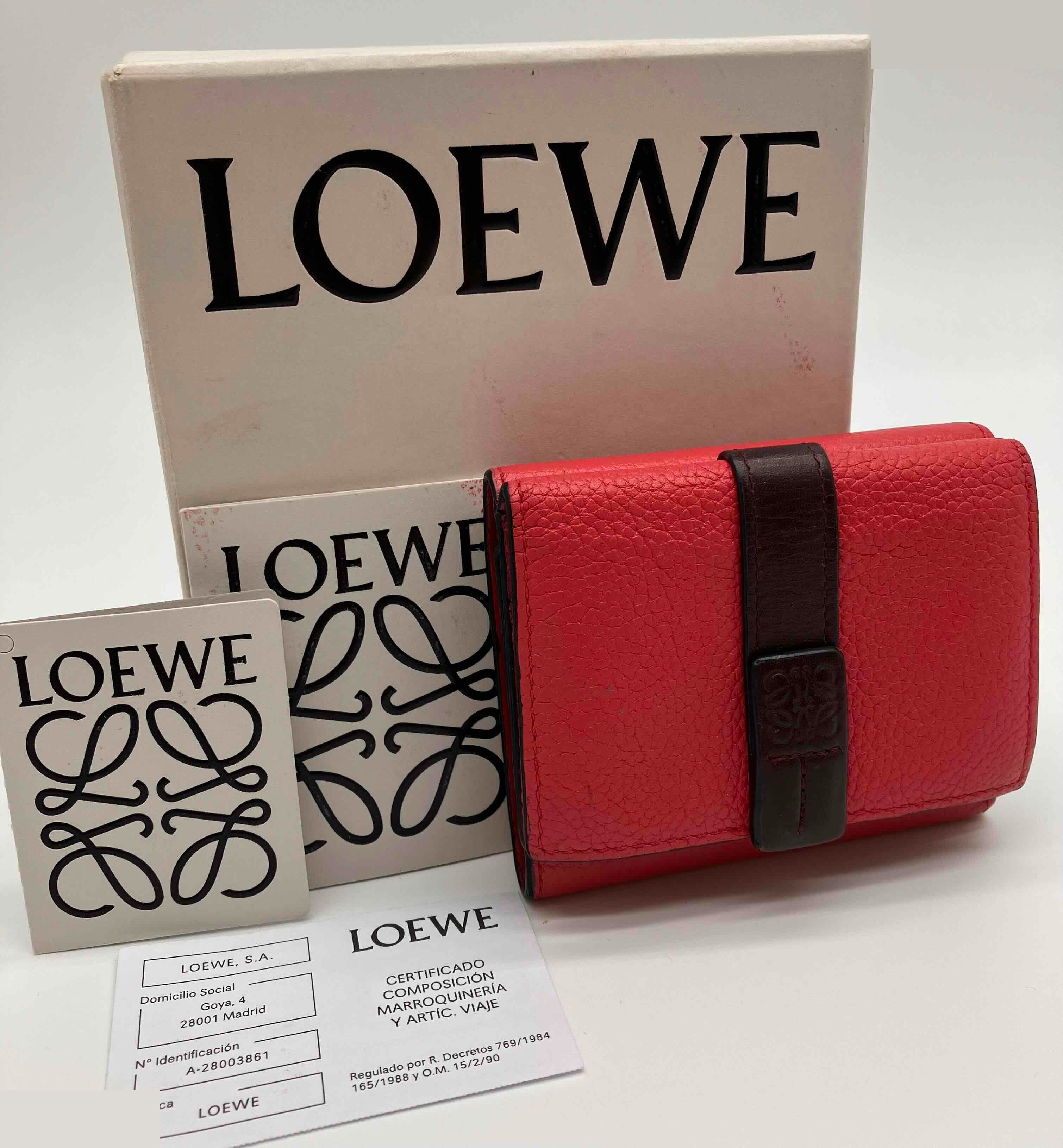 Other lines: Bags and Wallets — view 2