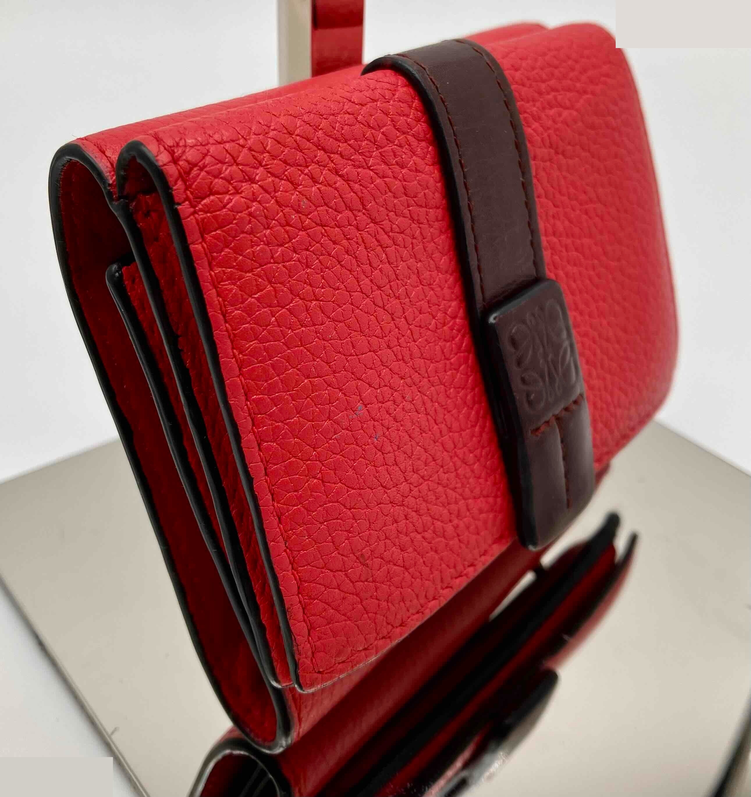 Other lines: Bags and Wallets — view 3
