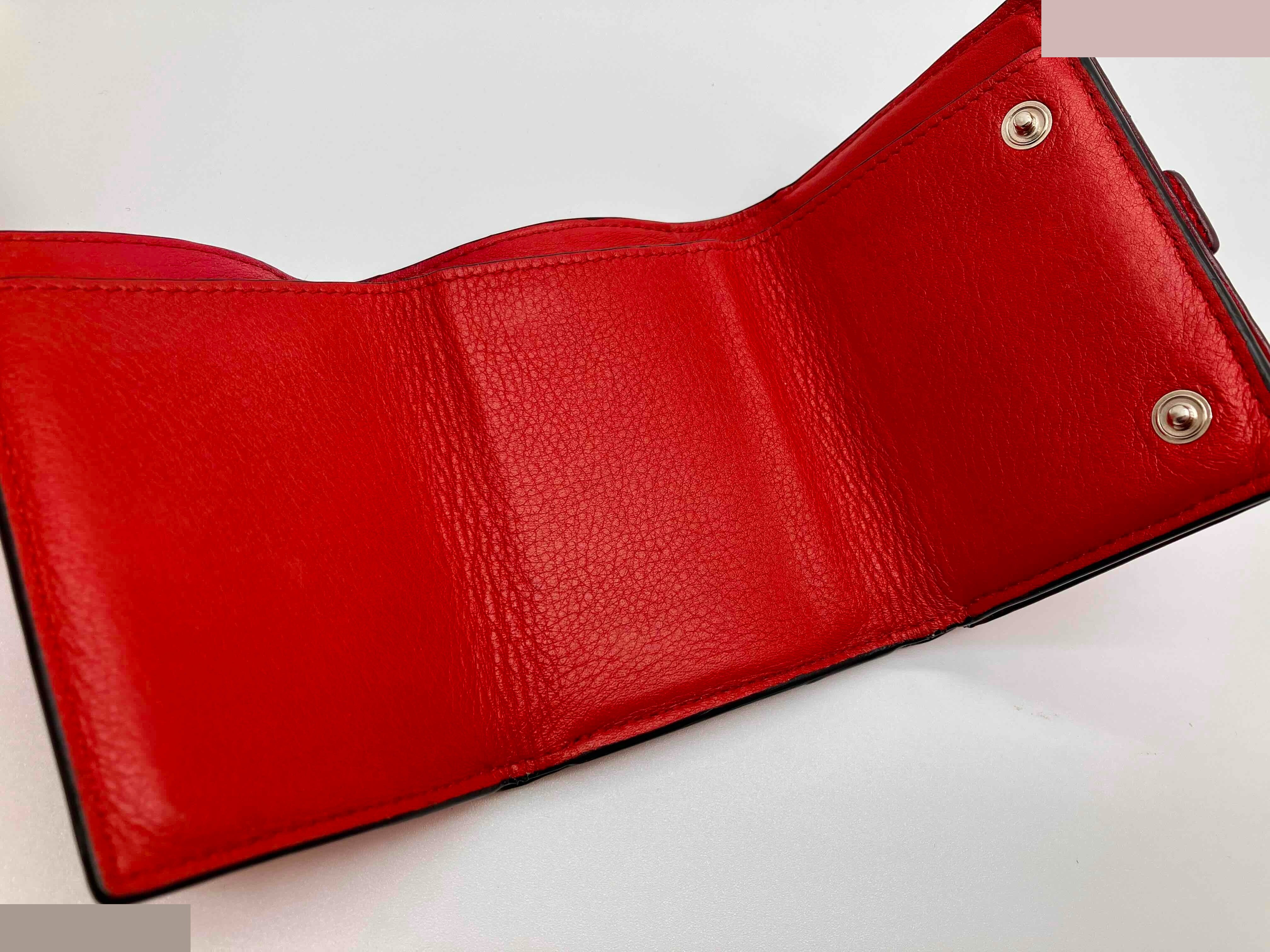 Other lines: Bags and Wallets — view 4