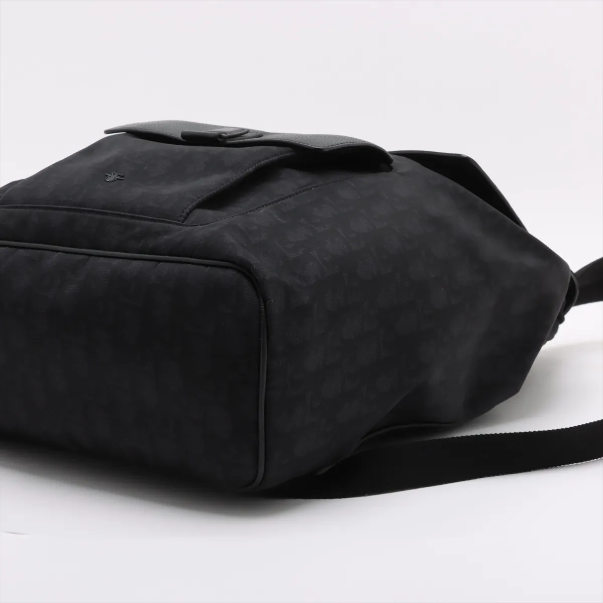 Oblique Motion Nylon x Leather Backpack/Rucksack Black — view 3
