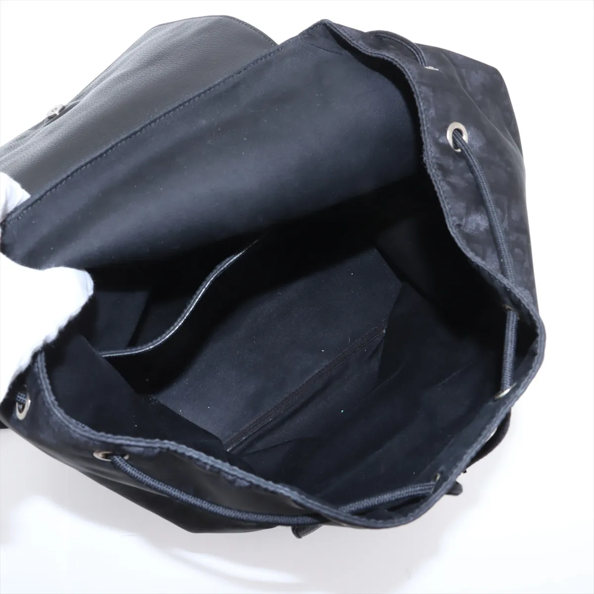 Oblique Motion Nylon x Leather Backpack/Rucksack Black — view 7