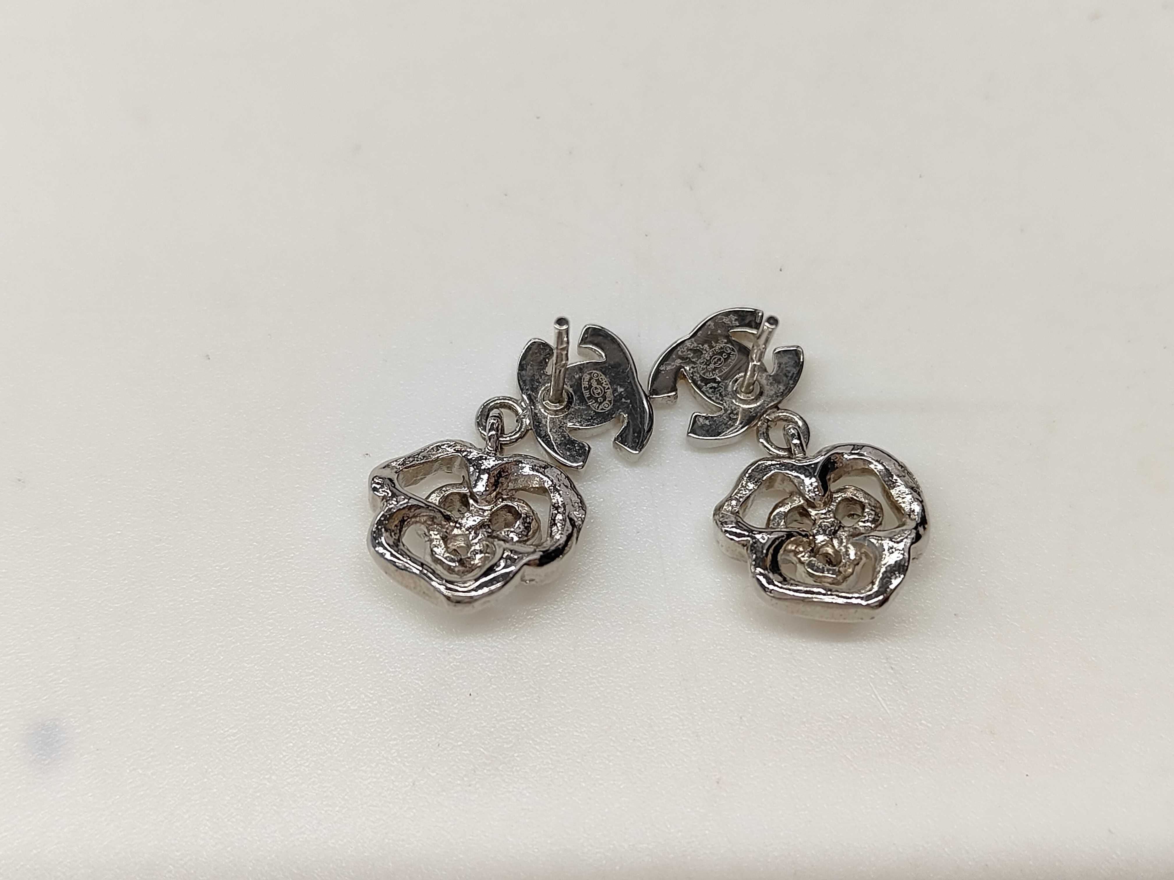 earrings — view 3