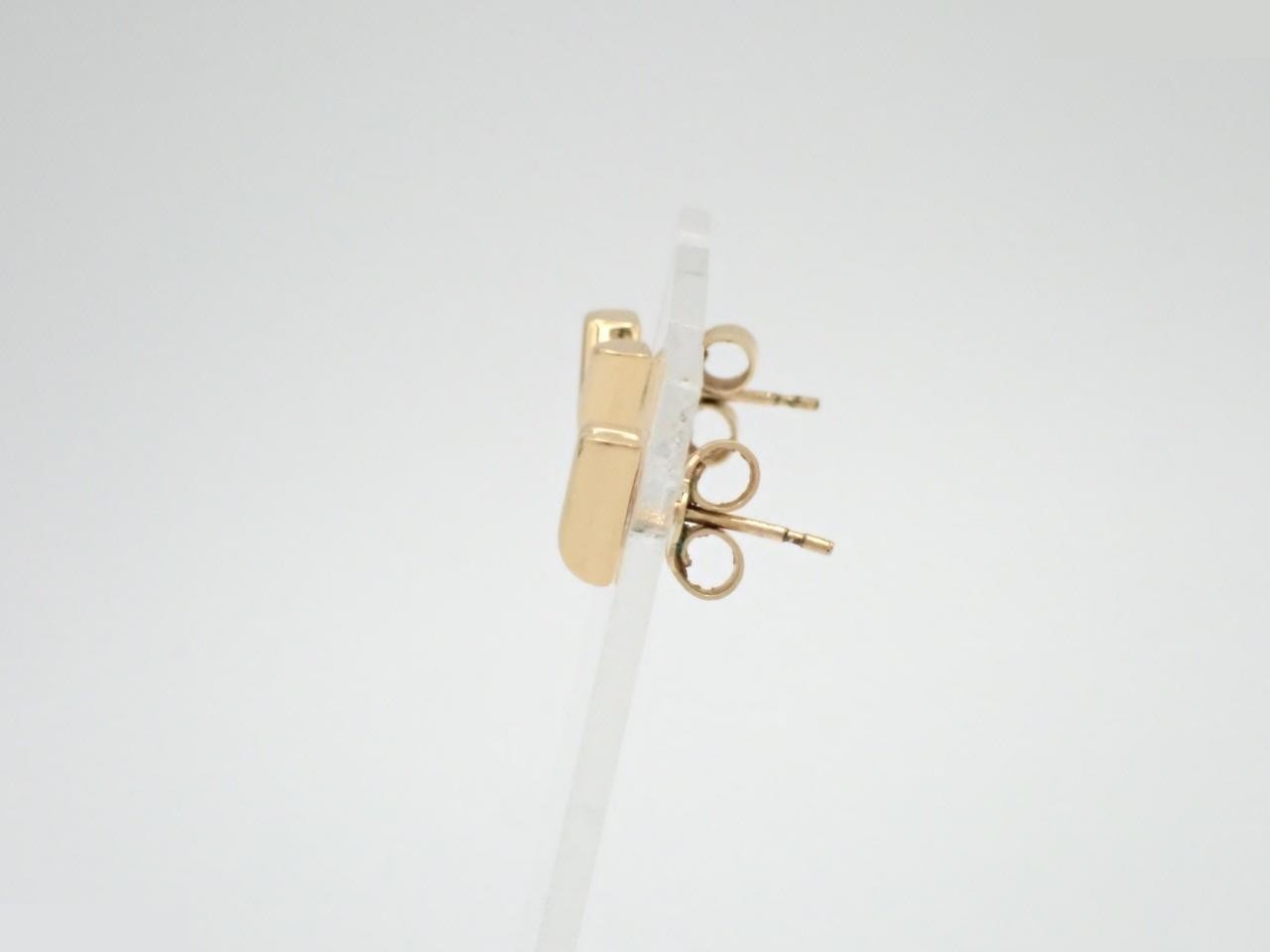 Stud Earrings Essential V — view 3