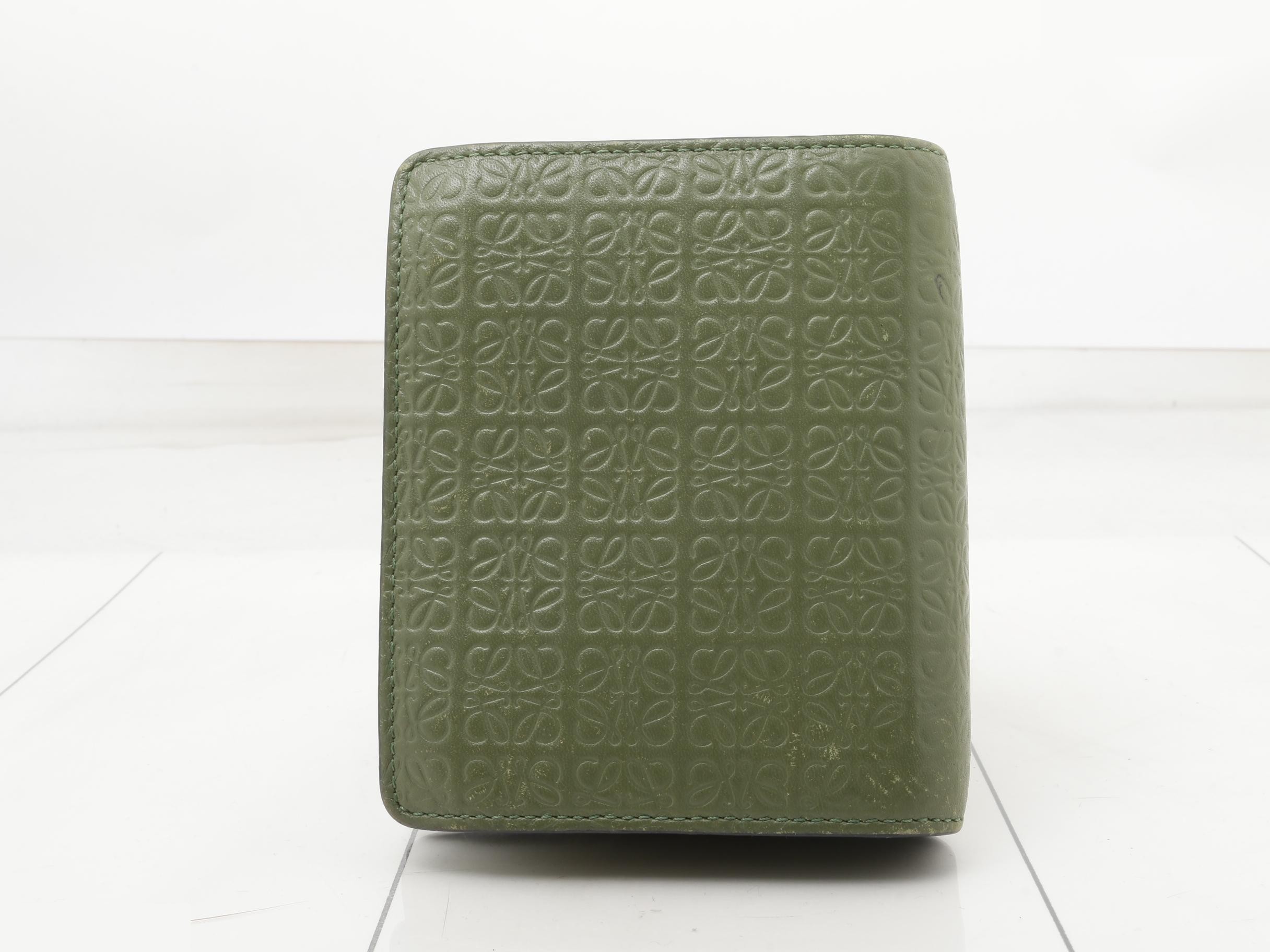 Other lines: Bags and Wallets — view 2