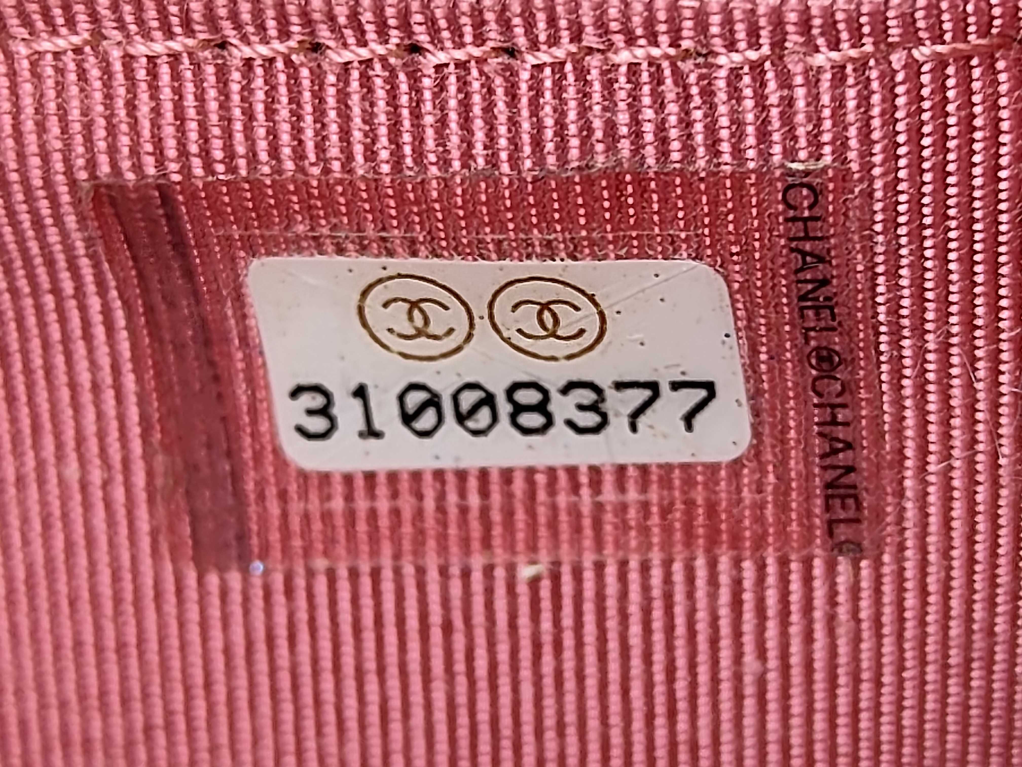 Caviar Skin Coco Round Zip Wallet Pink — view 11