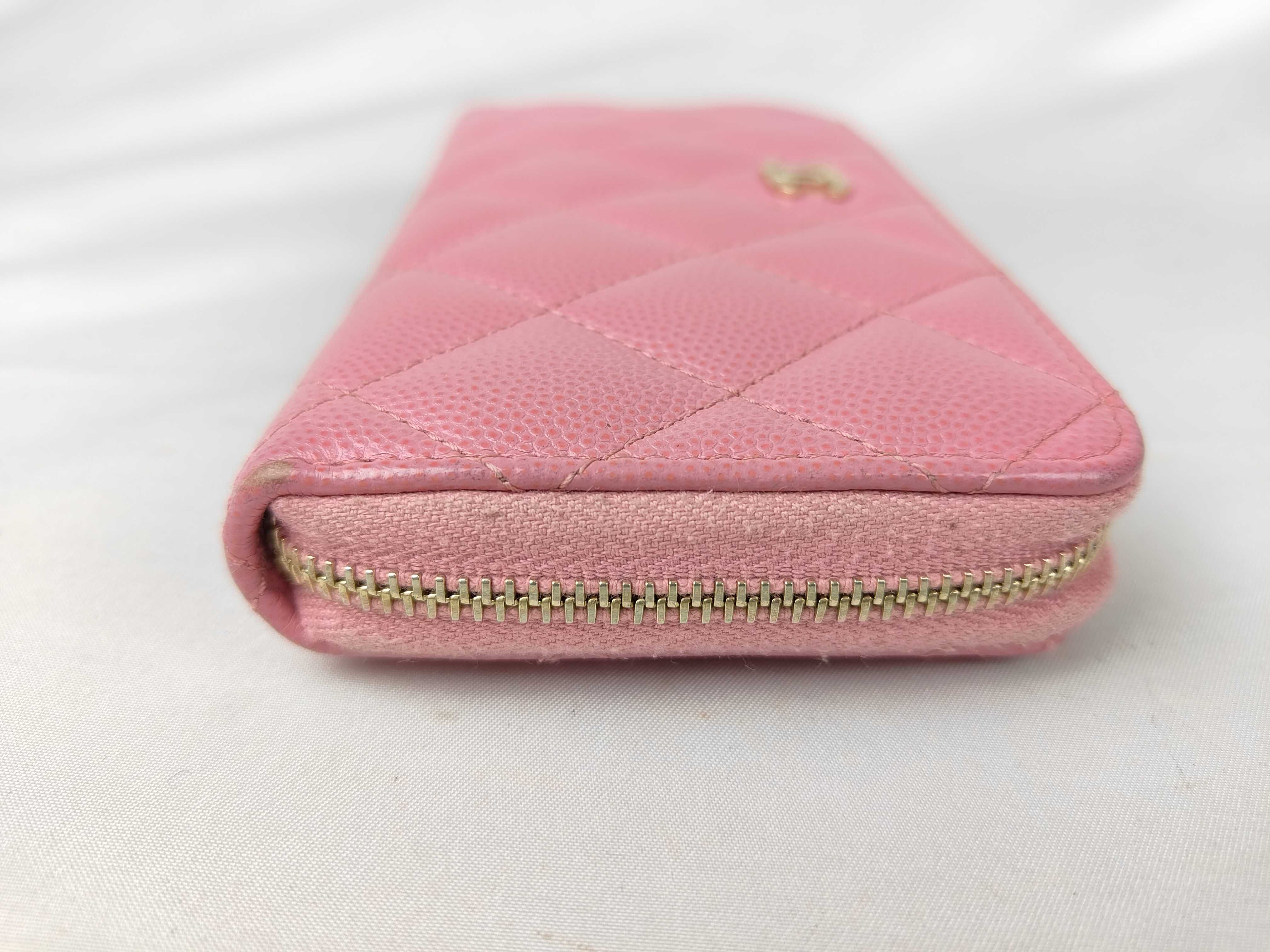 Caviar Skin Coco Round Zip Wallet Pink — view 4