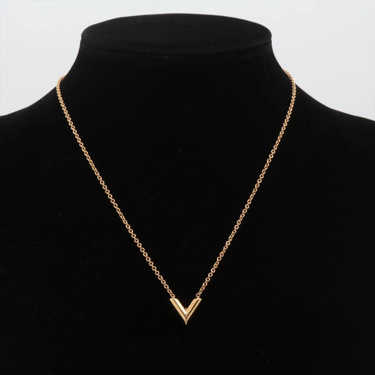 M61083 Essential V OB1212 Necklace, GP Gold. Shows — view 5