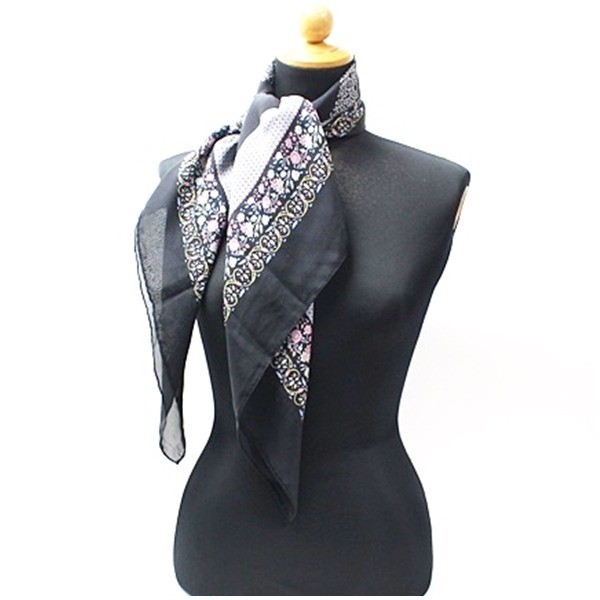 scarf — view 3