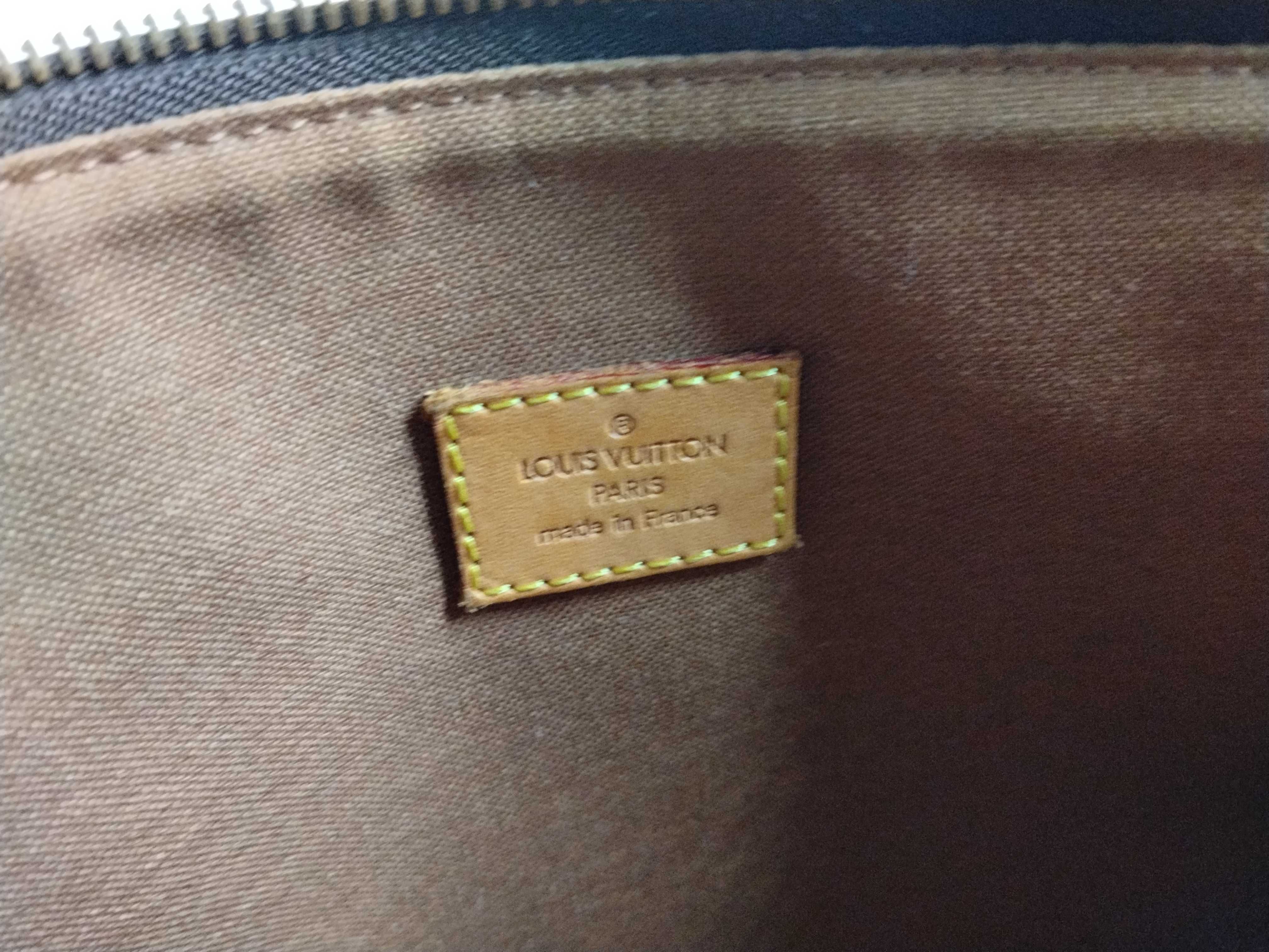 Monogram M40044 Pochette Bosphore Shoulder Bag — view 11