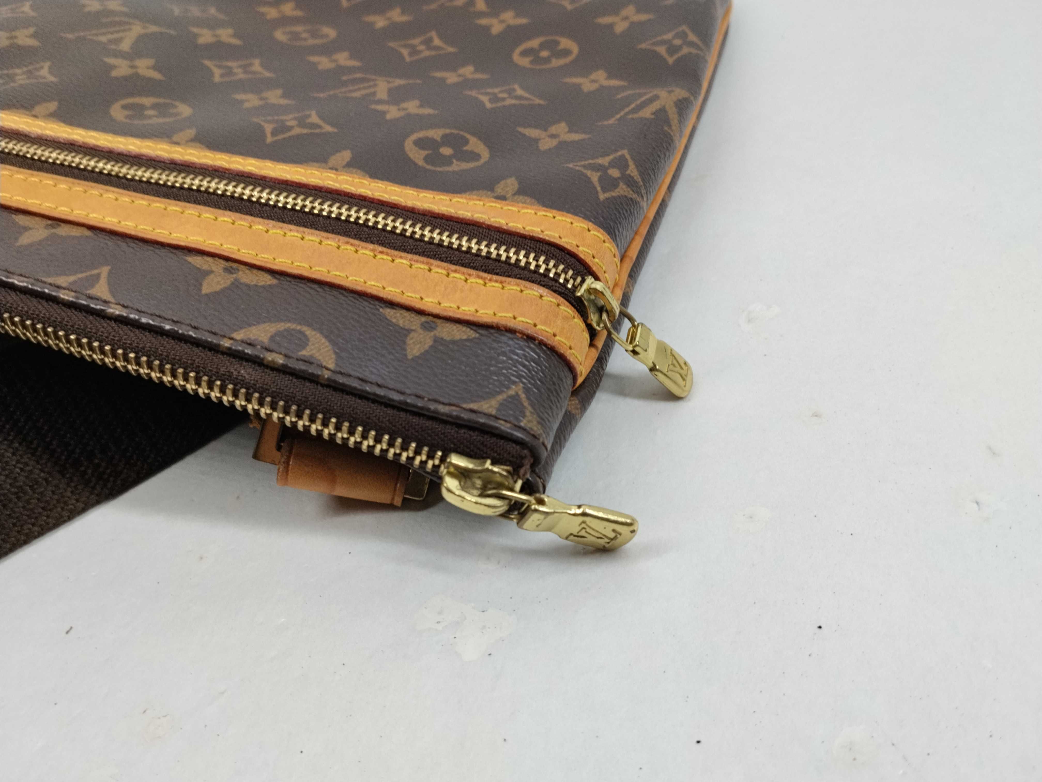 Monogram M40044 Pochette Bosphore Shoulder Bag — view 9
