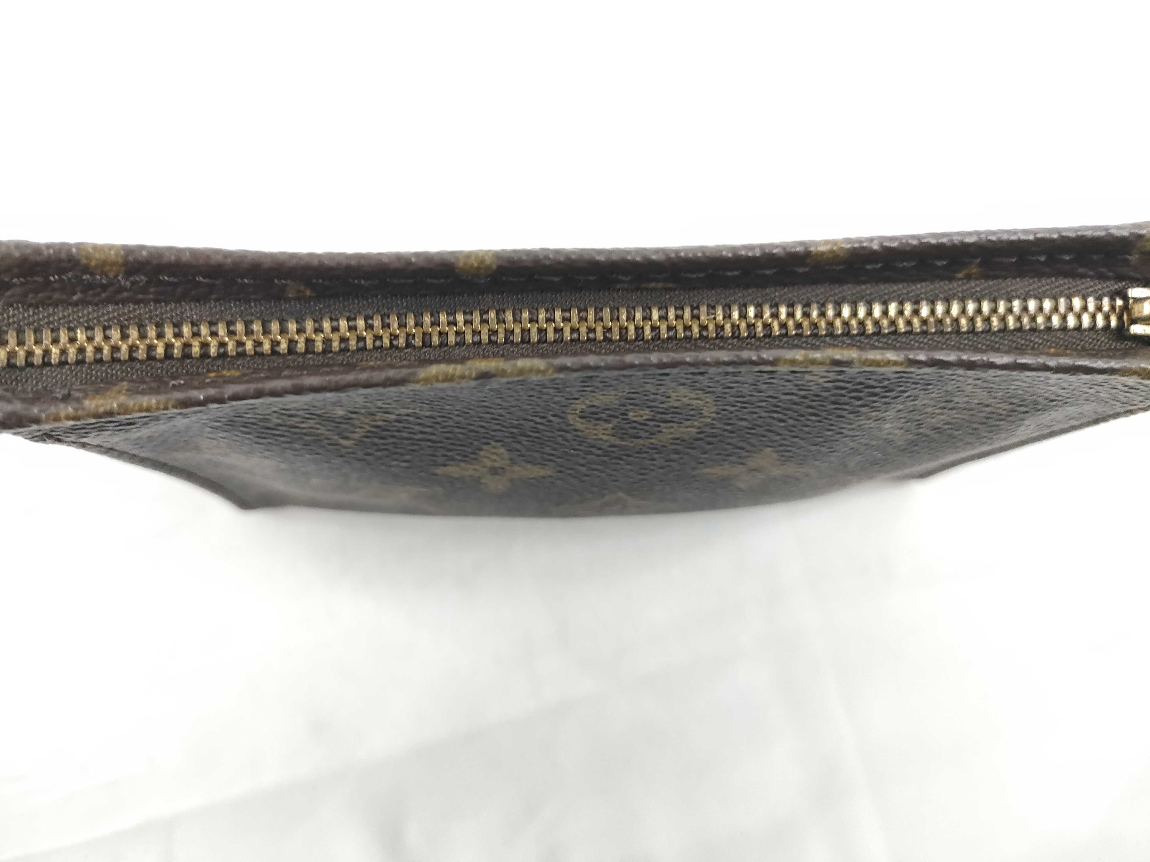Monogram Louis Vuitton Monogram Pochette Toilette 15 Pouch — view 7