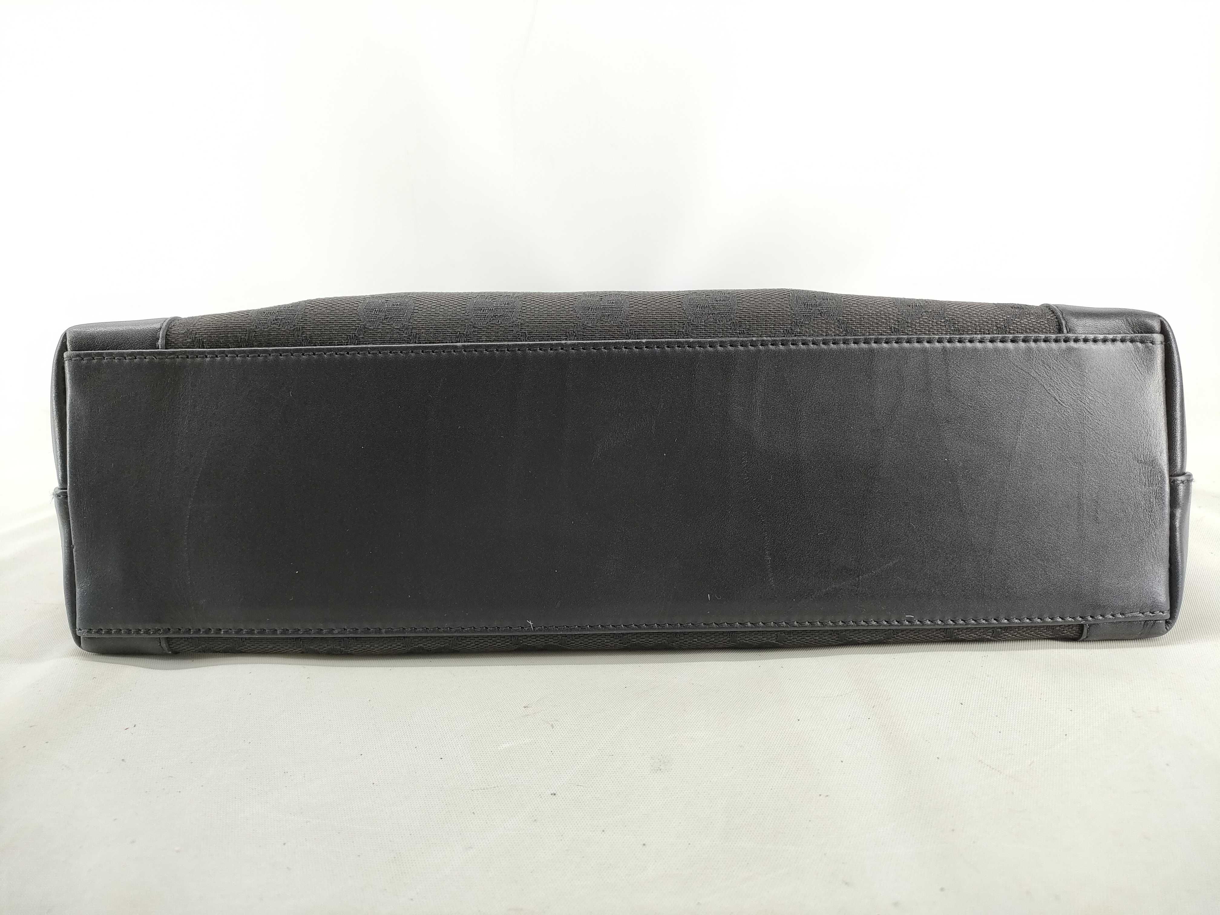 GG Canvas Handbag — view 3