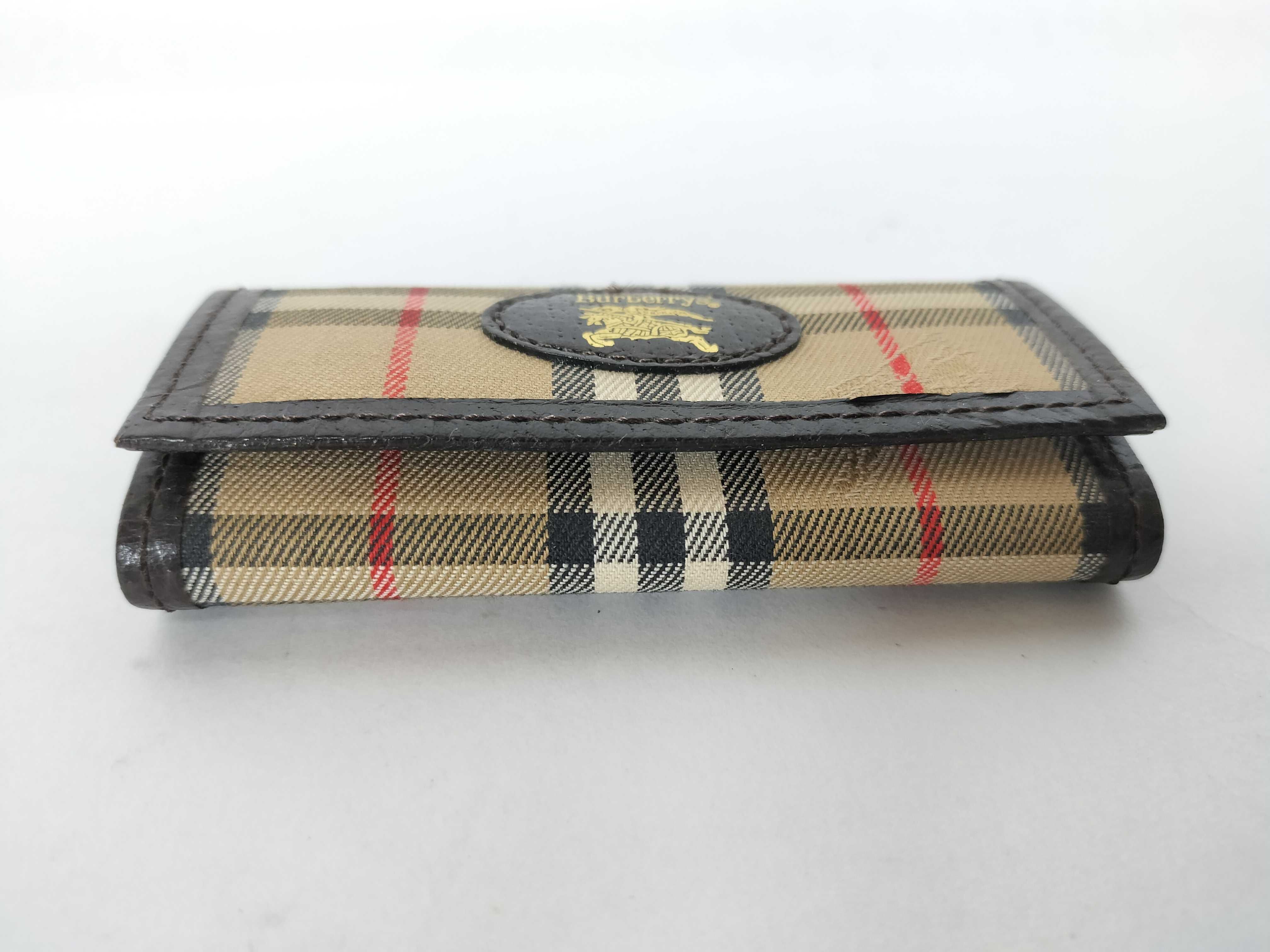 Nova Check Key Case, Unused, with Box. (Key Cases & Keychains) — view 4