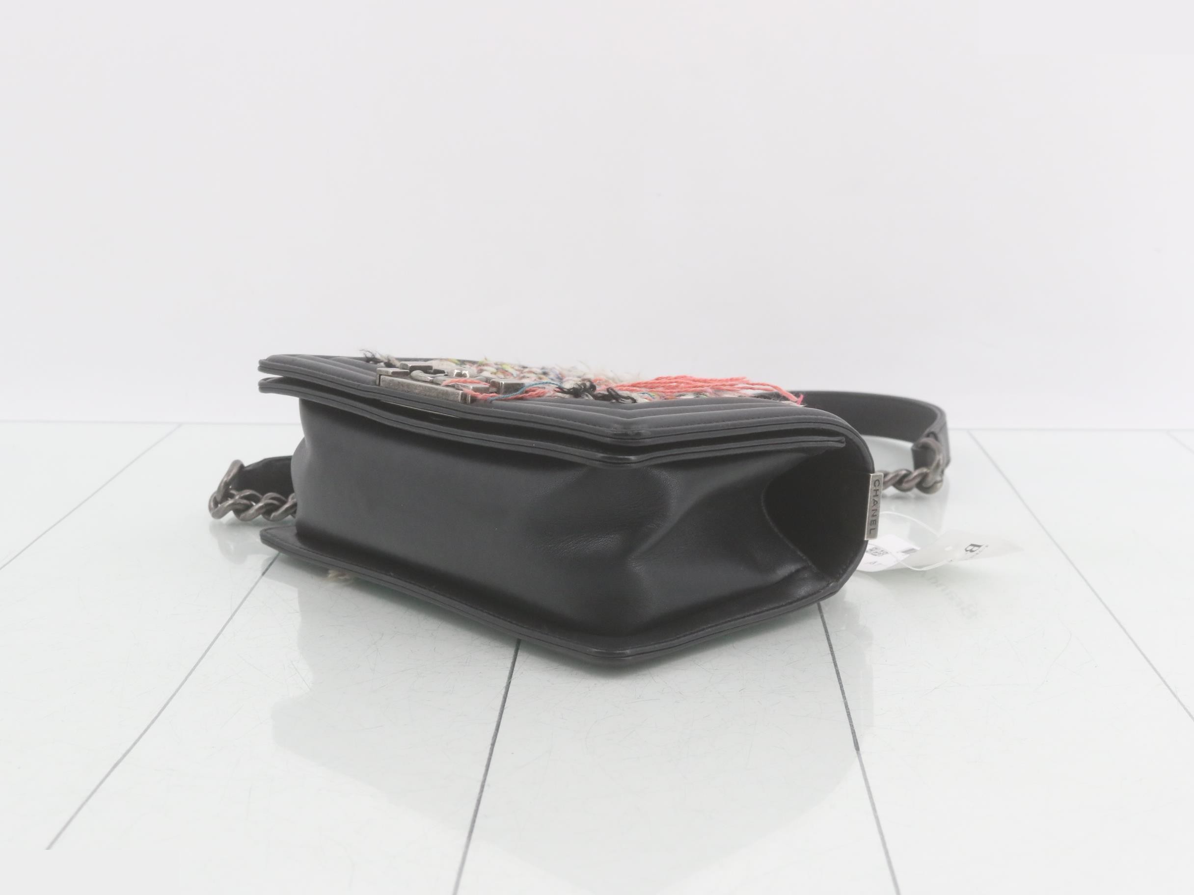Tweed Leather Coco Mark Chain Shoulder Bag — view 6