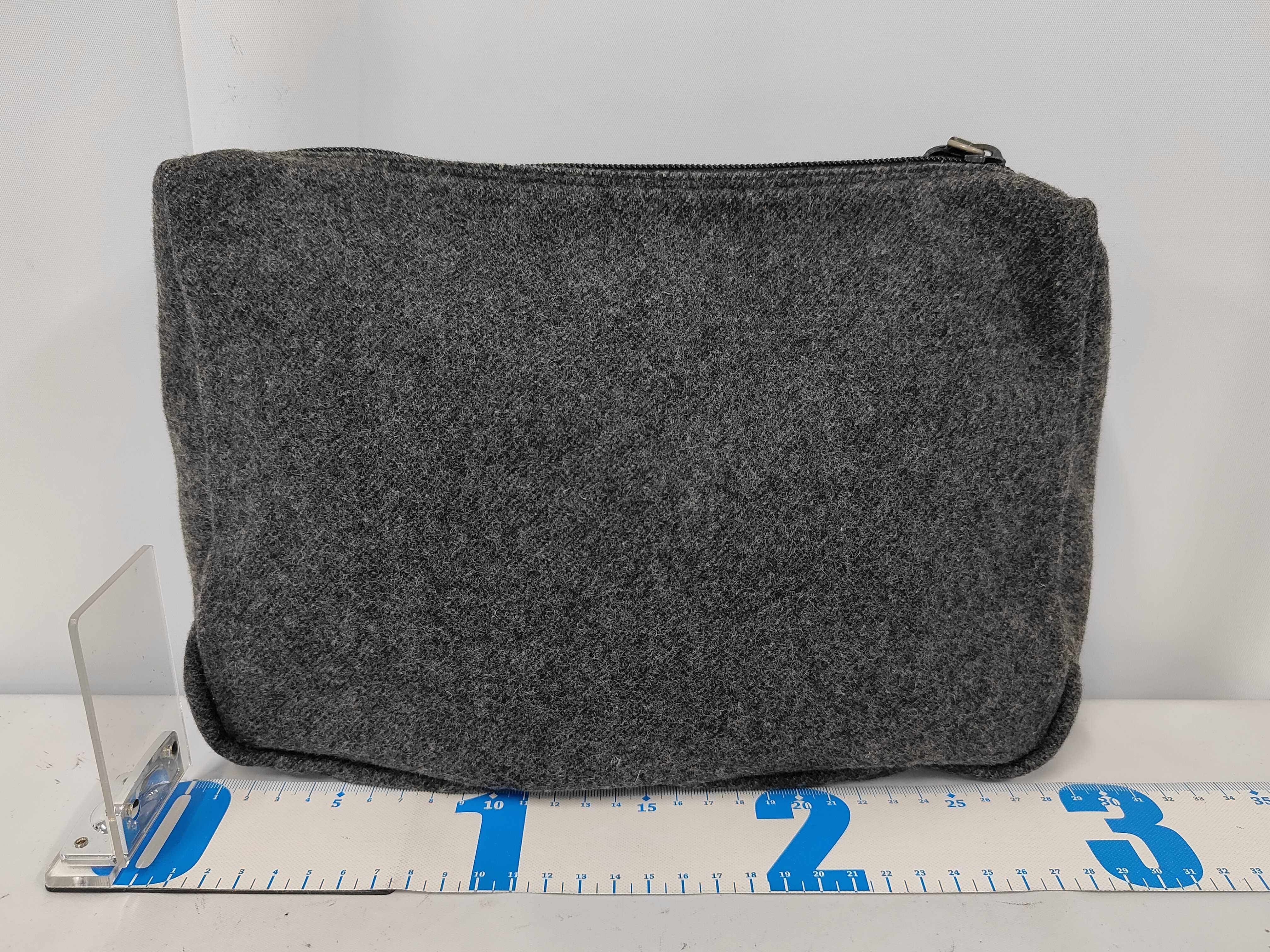pouch — view 2