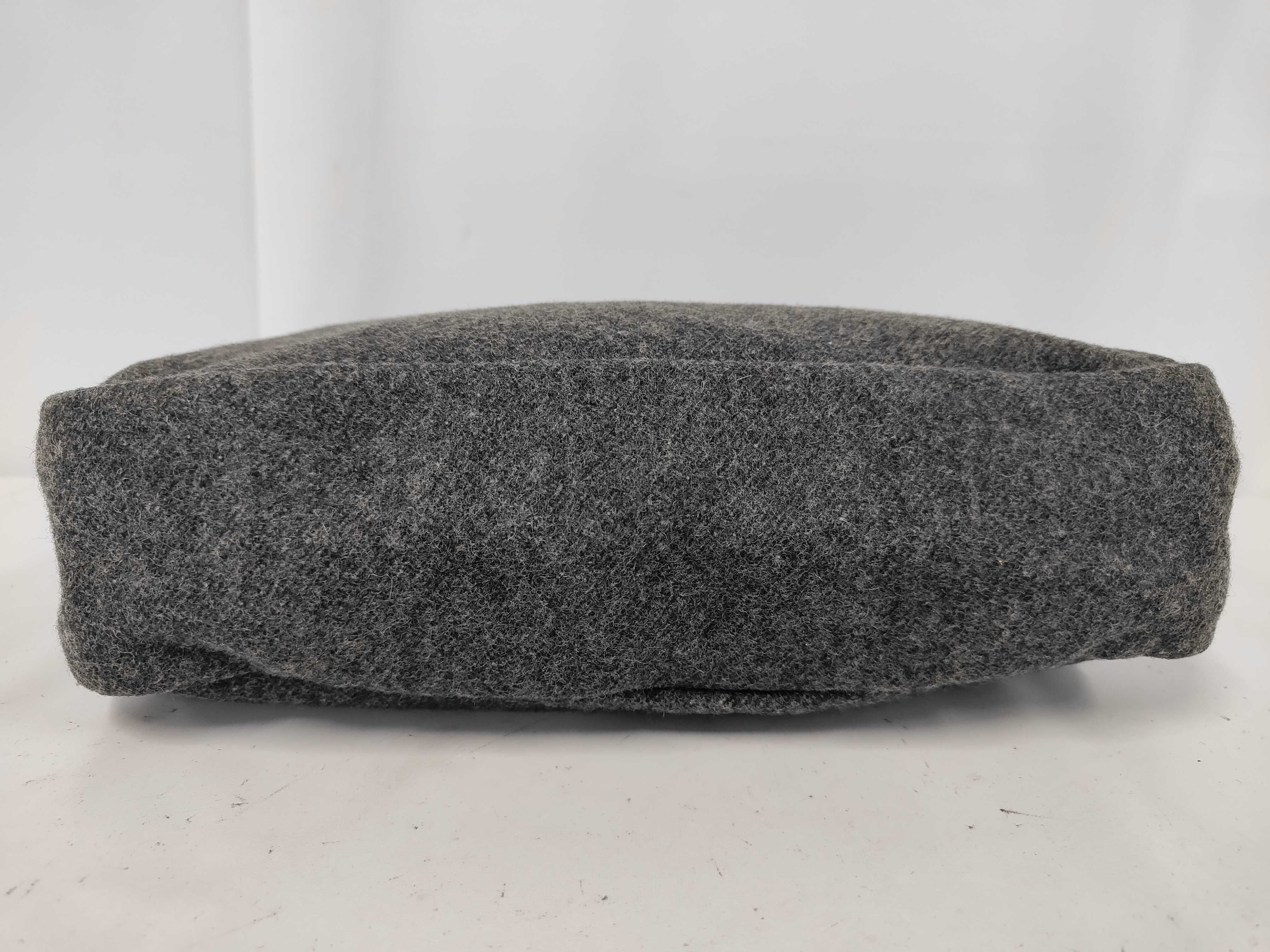 pouch — view 5