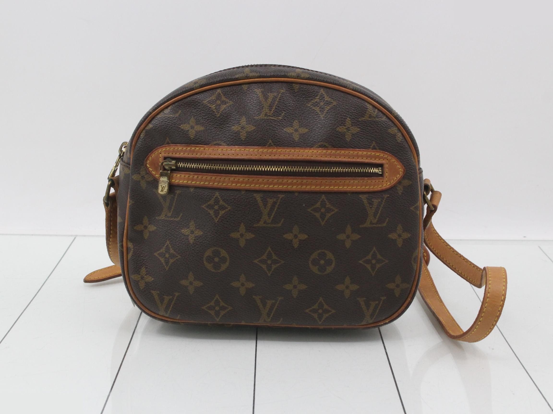 Monogram Senlis