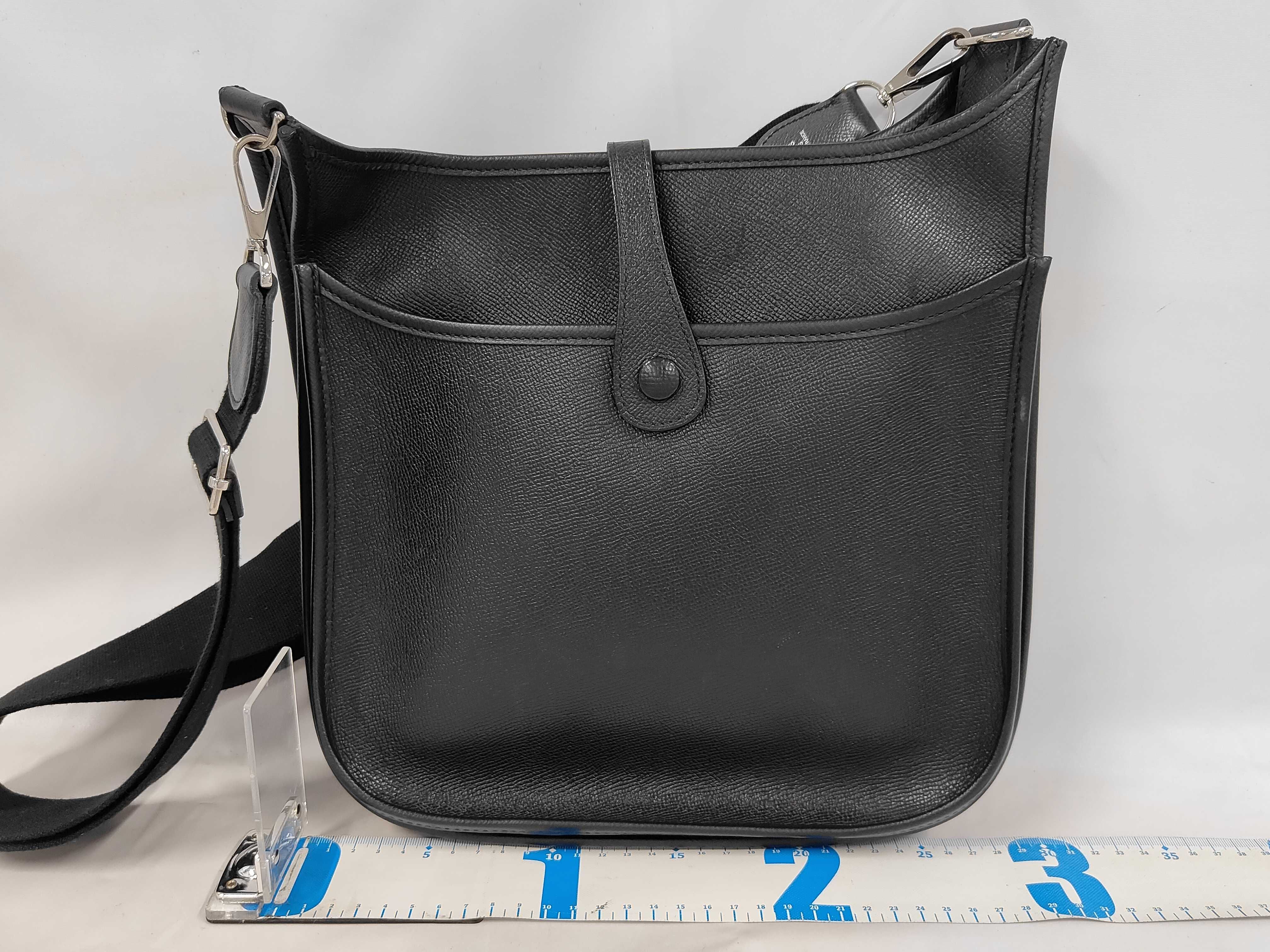 Evelyne 3GM O Epsom Black Shoulder Bag — view 2