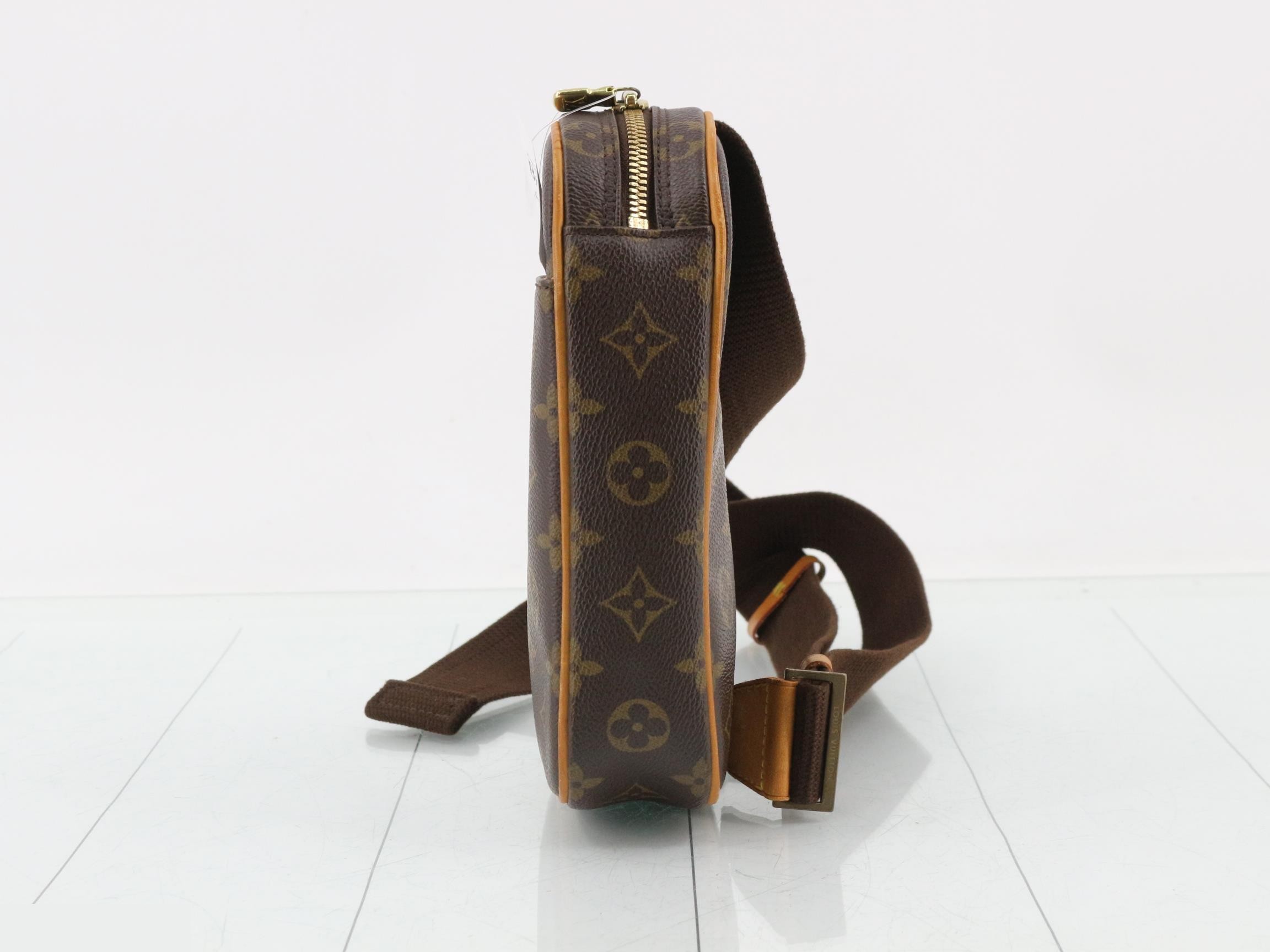 Pochette Gange — view 3
