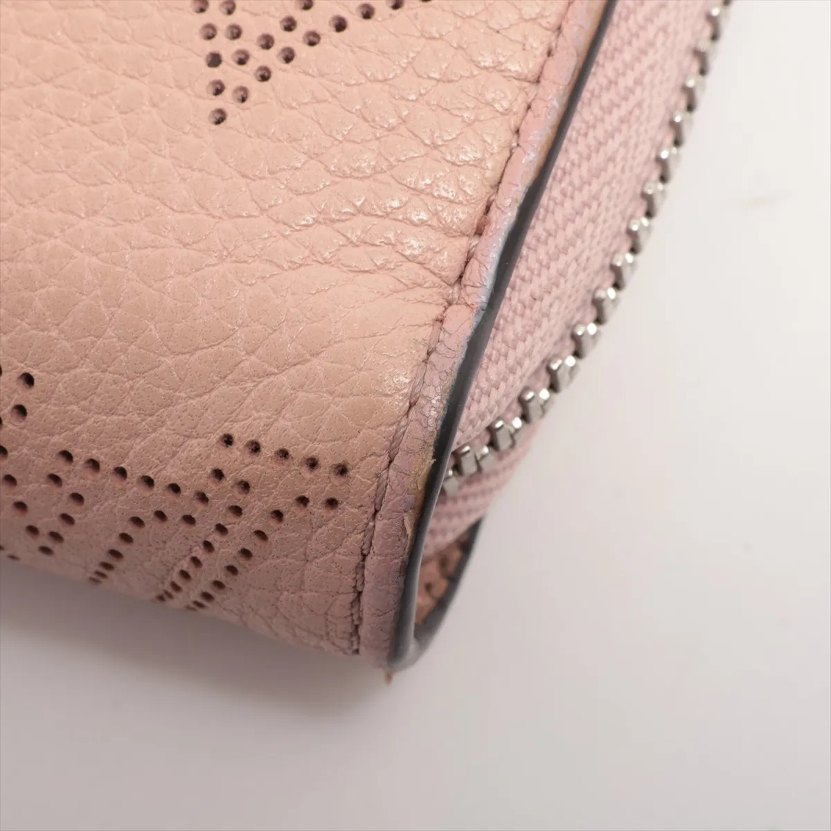Mahina Zippy Wallet M61868 TN4195 Magnolia Round Zip Wallet — view 14