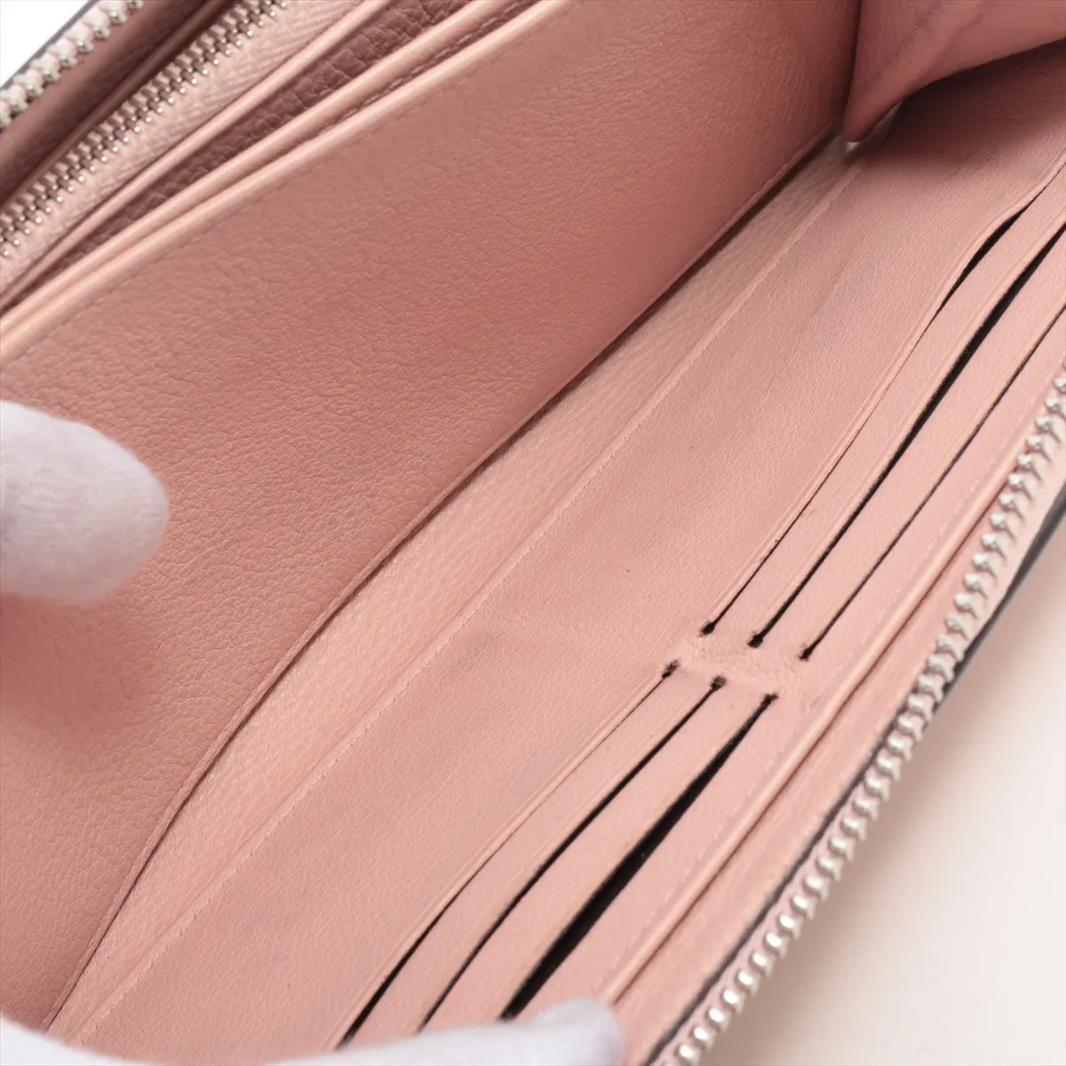 Mahina Zippy Wallet M61868 TN4195 Magnolia Round Zip Wallet — view 7