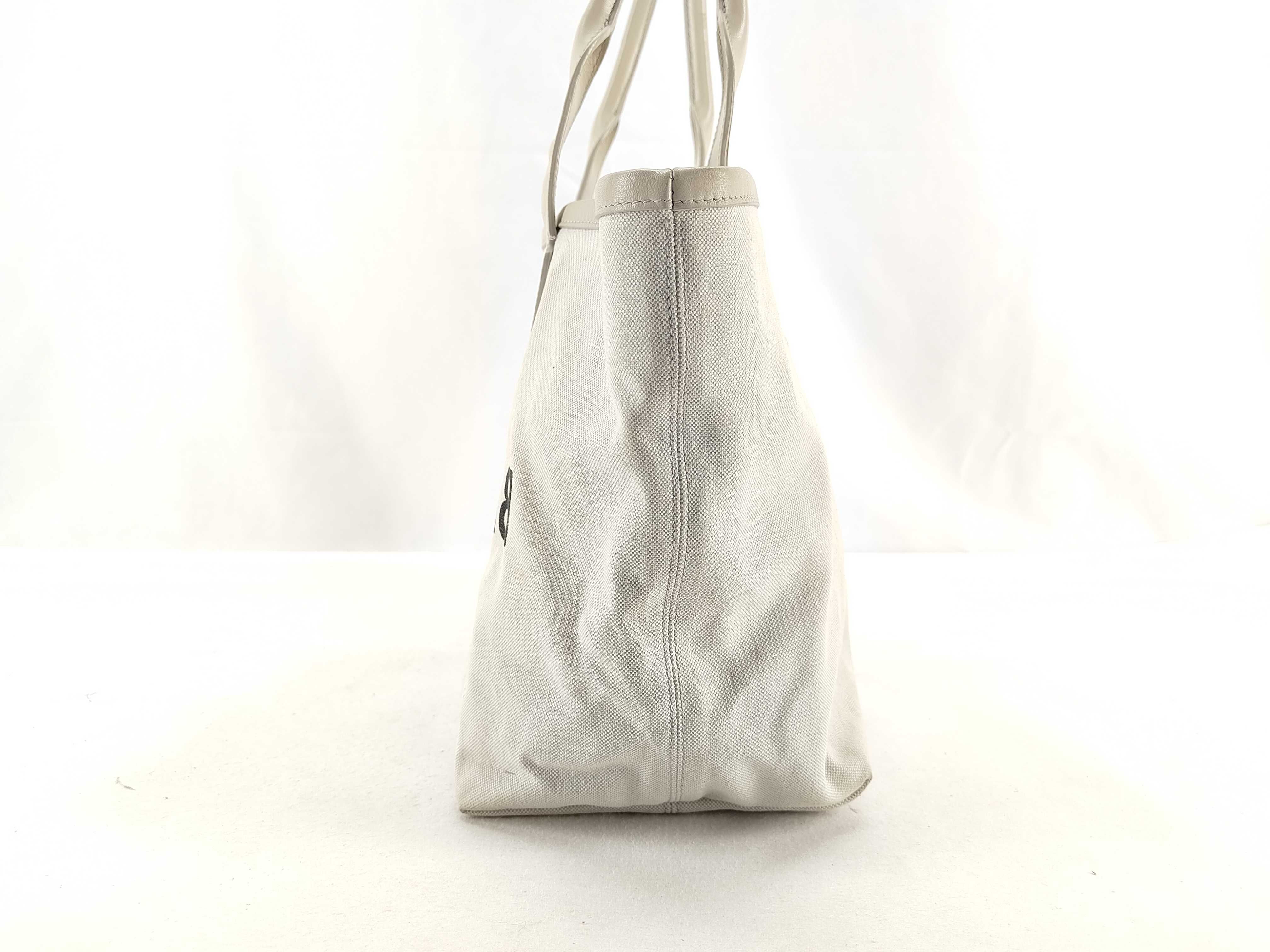 Inverted Logo Tote Bag Handbag Tote Bag — view 3