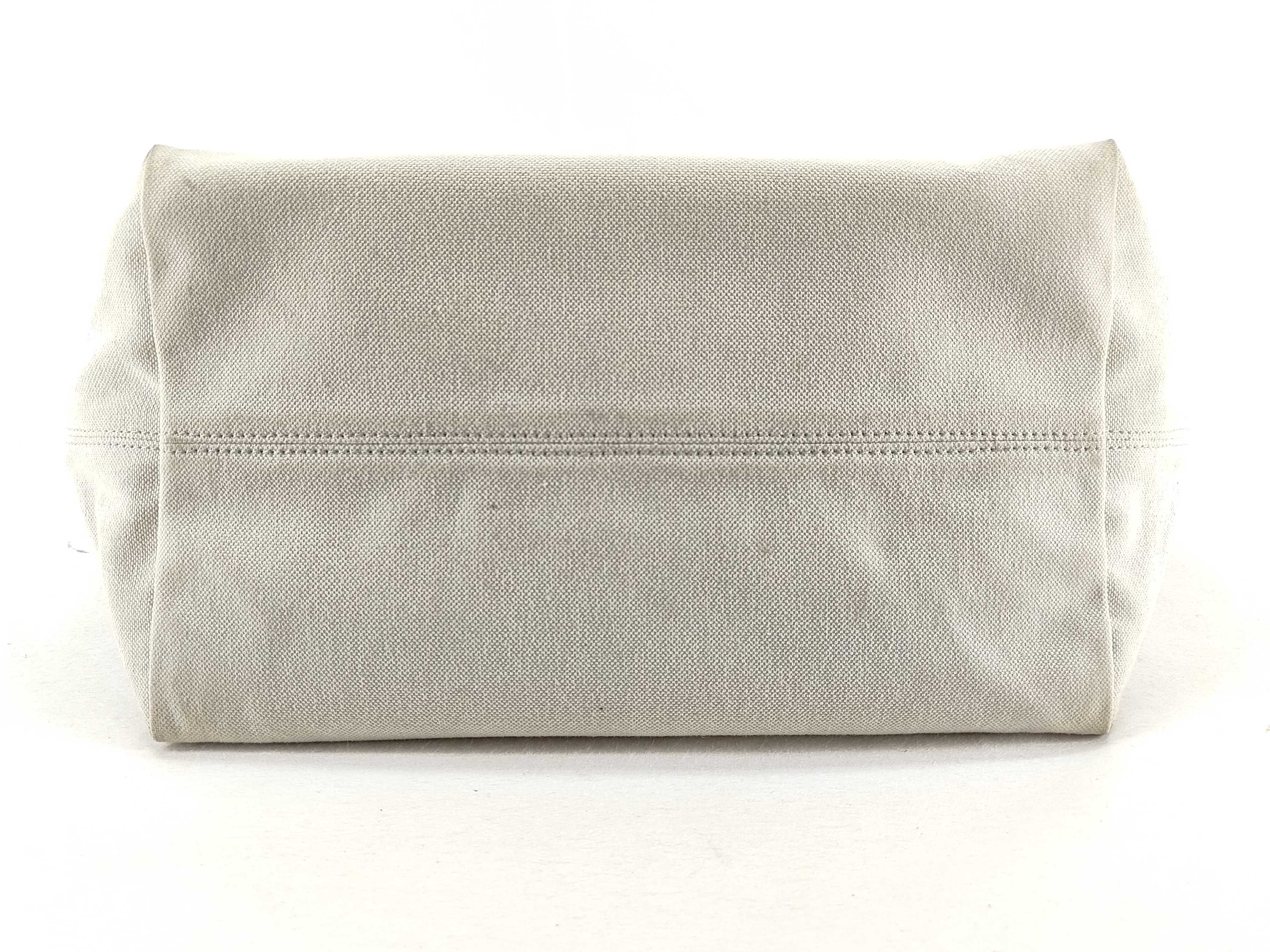 Inverted Logo Tote Bag Handbag Tote Bag — view 8