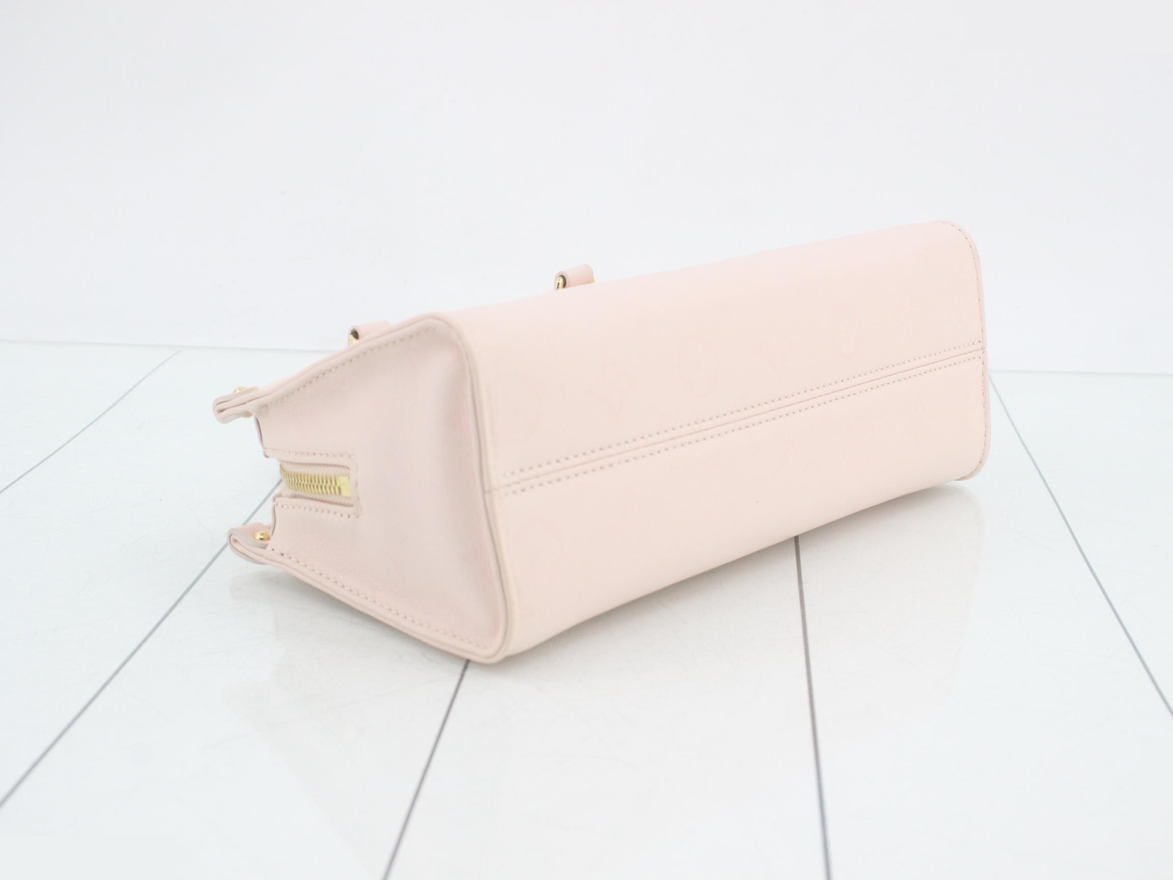 Sun Yitian Collaboration OnTheGo EW 3-Way Handbag with Pouch — view 5